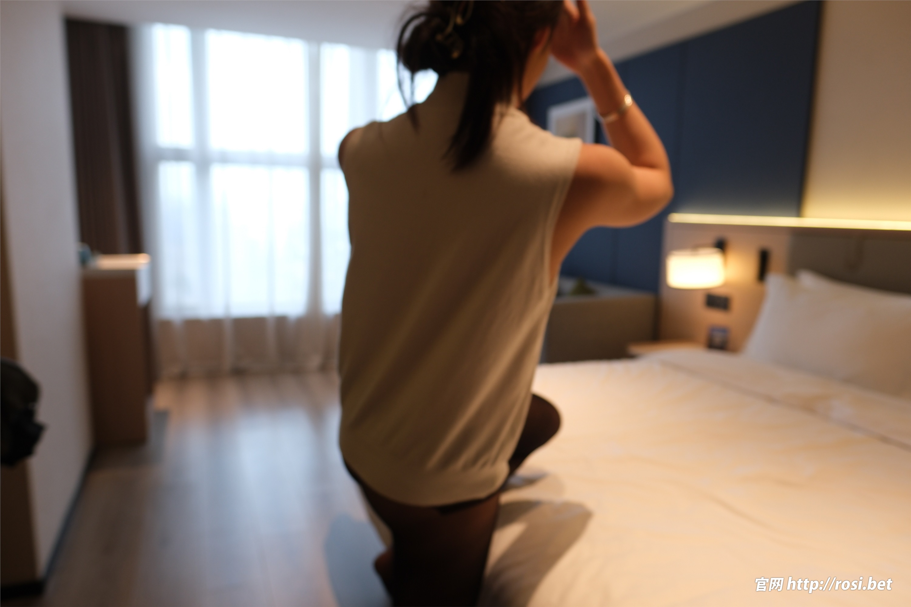 图片[7]-ROSI写真期2025.10.17期N第5065-秀人网