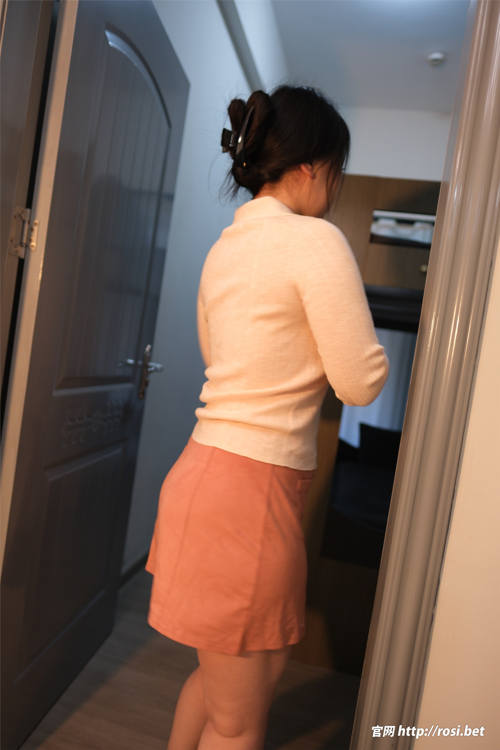 图片[9]-ROSI写真期2025.10.23期N第5071-秀人网