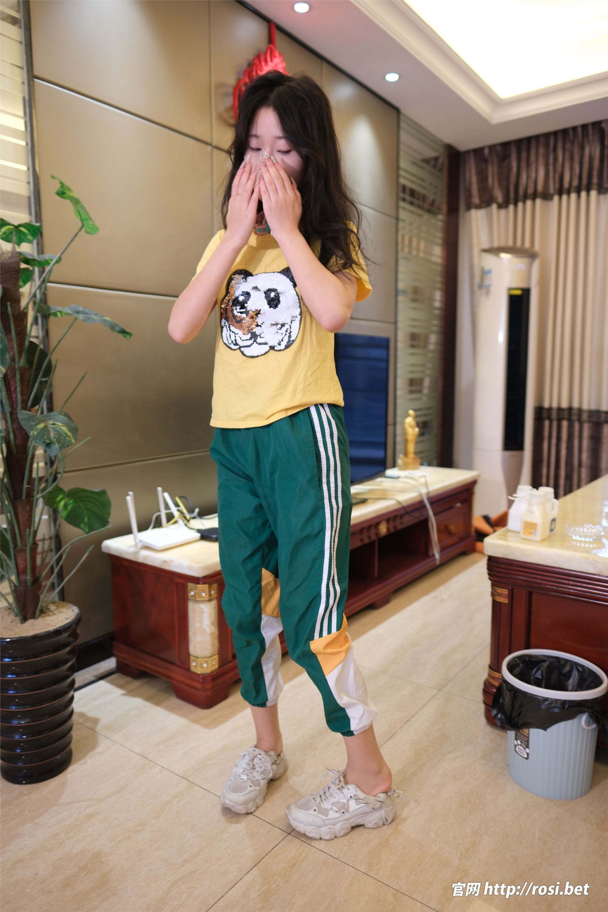 图片[2]-ROSI写真期2025.10.25期N第5073-秀人网