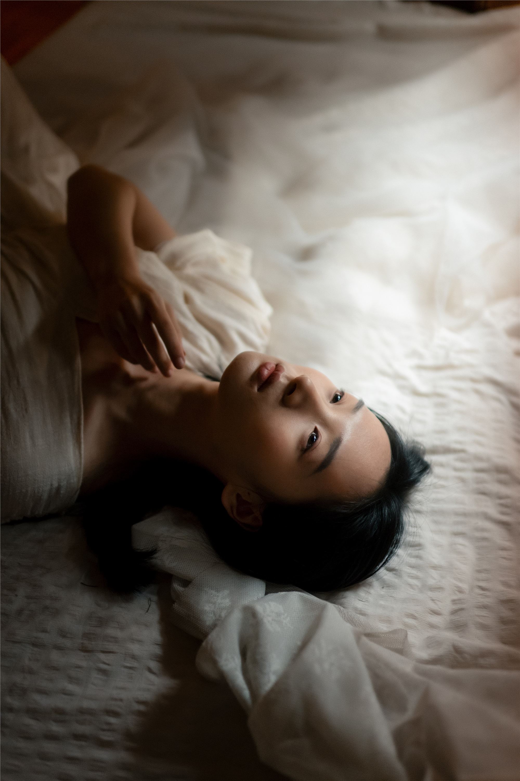 图片[2]-YITUYU艺图语期2025.02.06期她从光里来期方休。-套图网