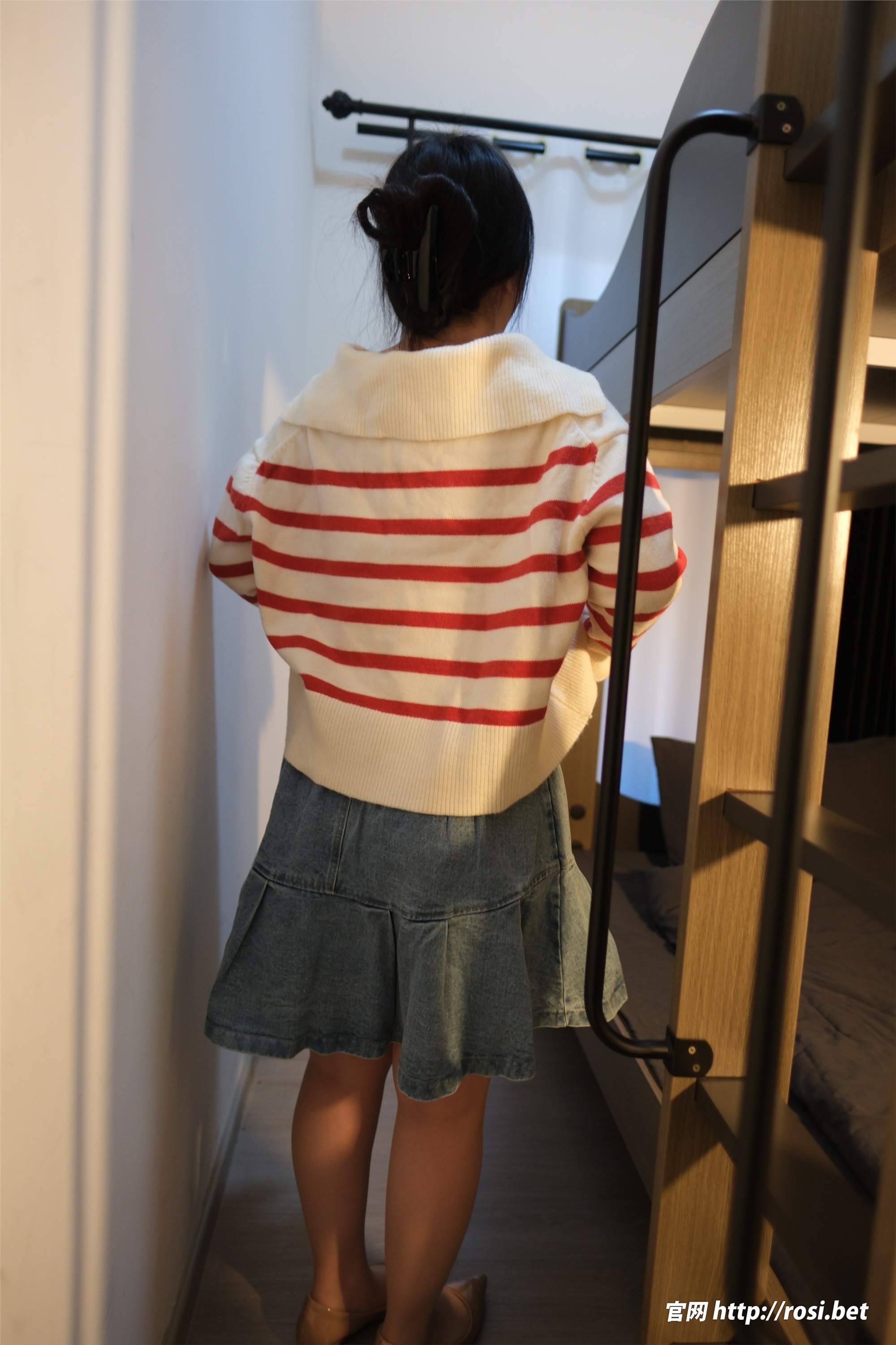 图片[2]-ROSI写真期2025.11.11期N第5090-秀人网