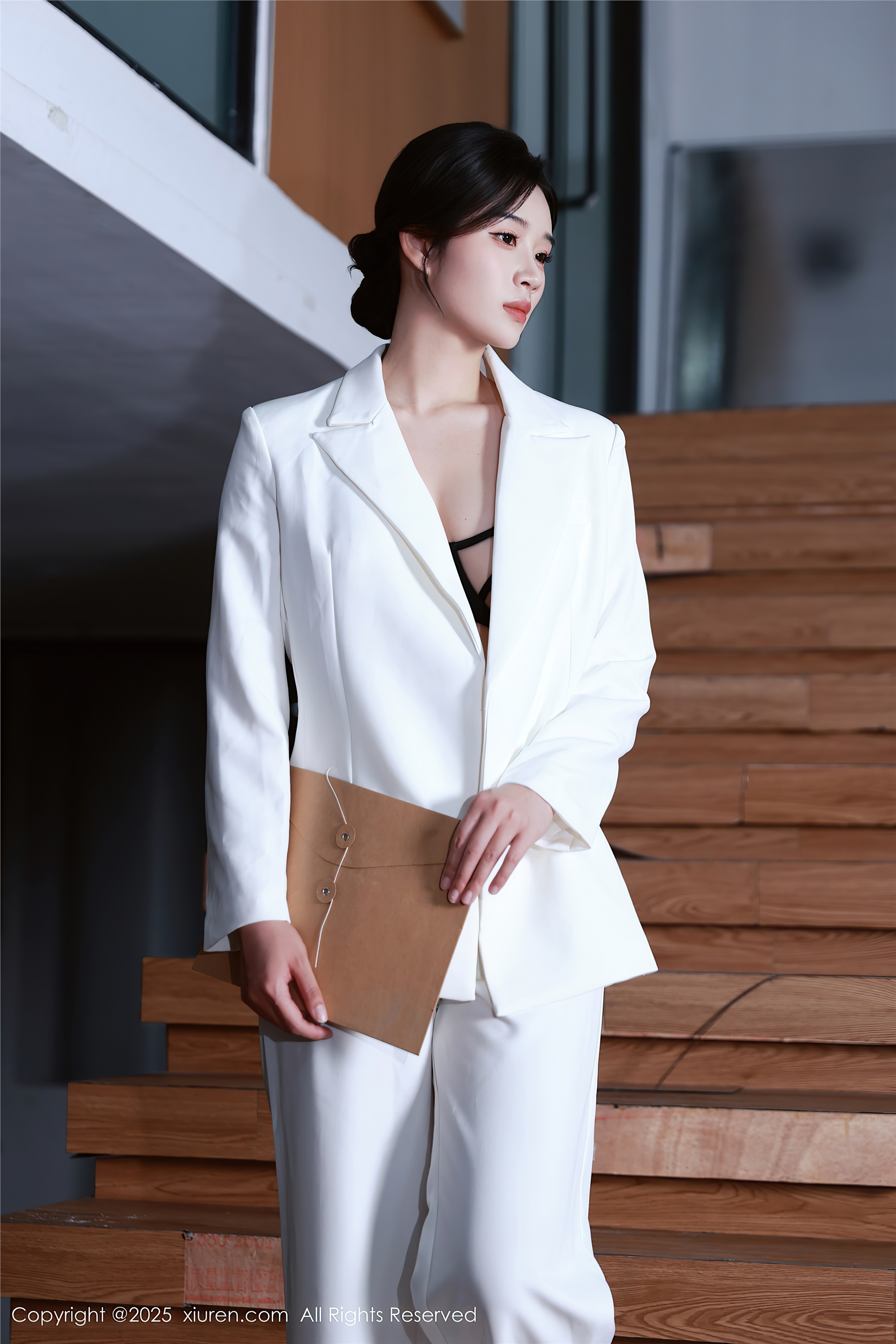 图片[3]-Xiuren秀人网期2025.10.24期N第10908期南乔-套图网