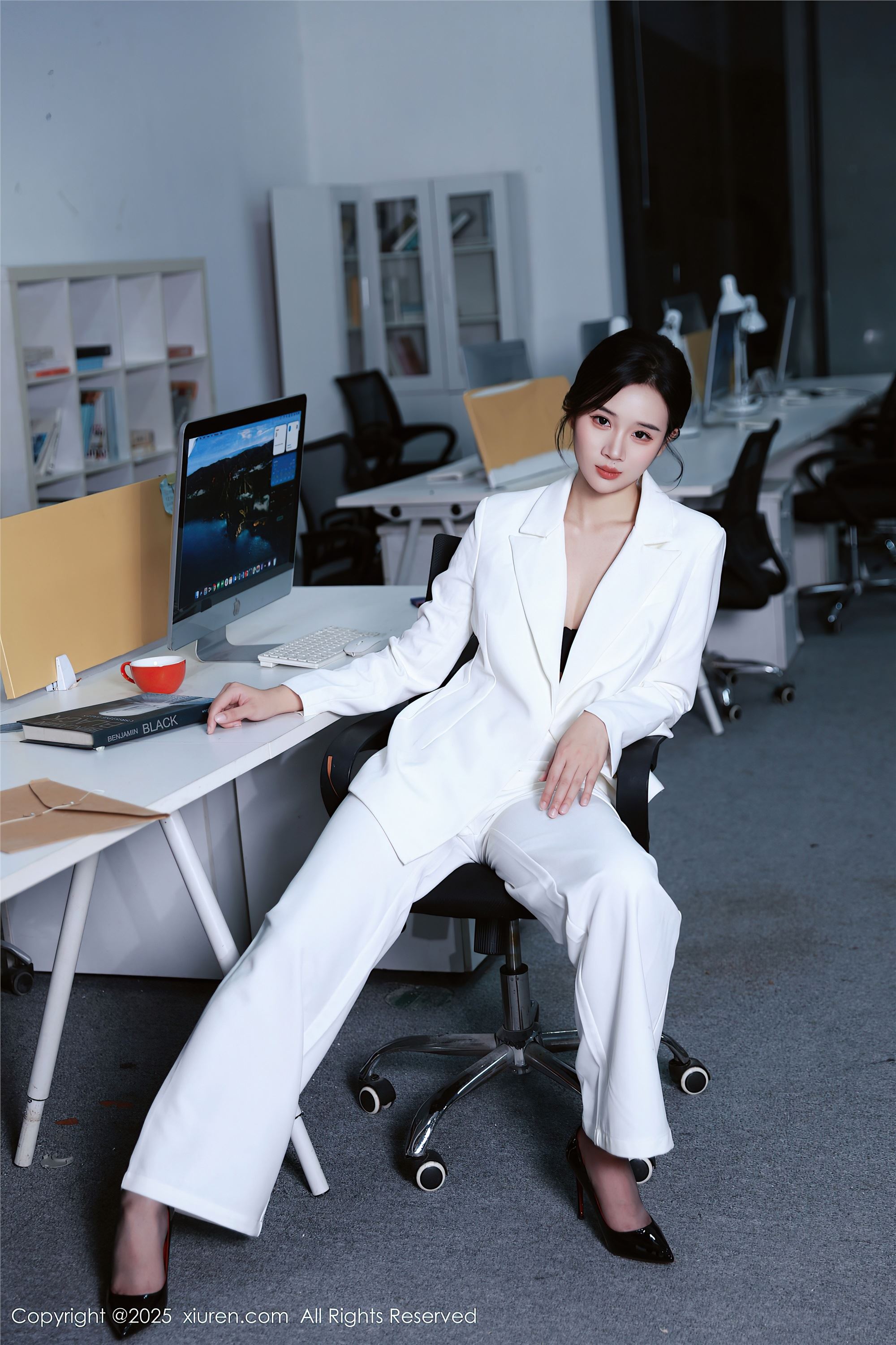 图片[9]-Xiuren秀人网期2025.10.24期N第10908期南乔-套图网