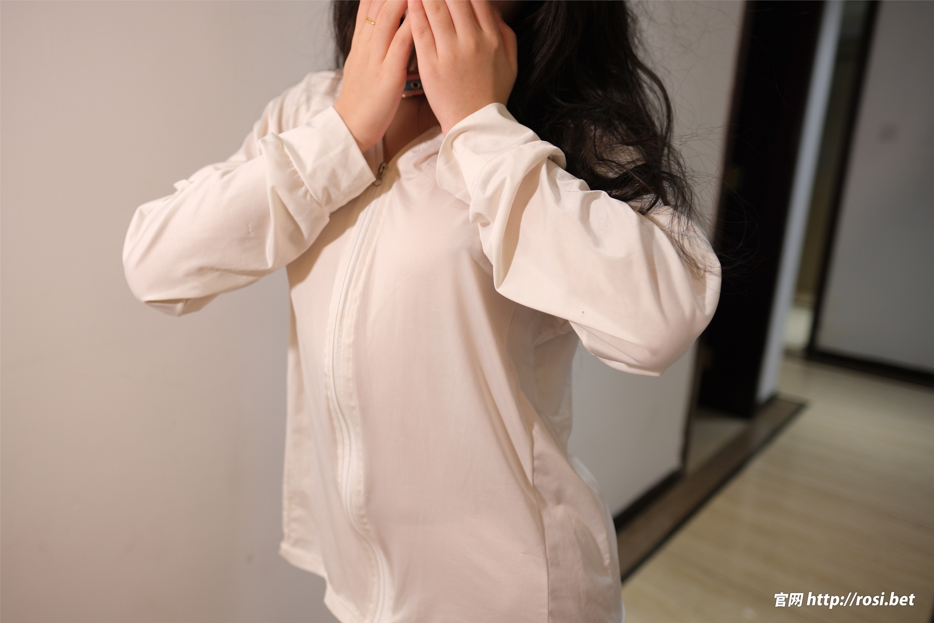 图片[3]-ROSI写真期2025.11.23期N第5102-套图网