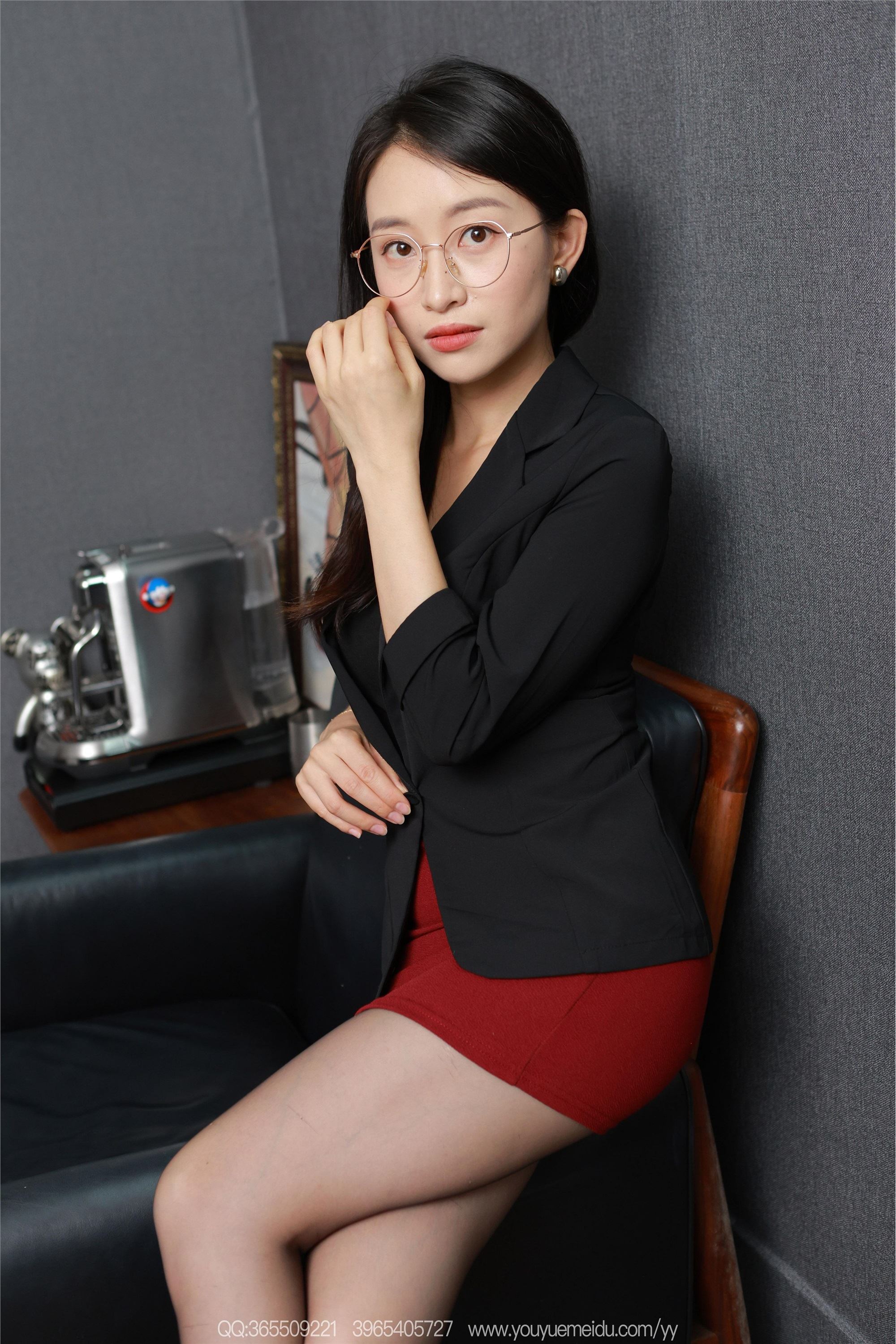 图片[9]-IESS异思趣向期期2025.09.11期丝享家期2155期小婕《御姐包臀裙》-套图网