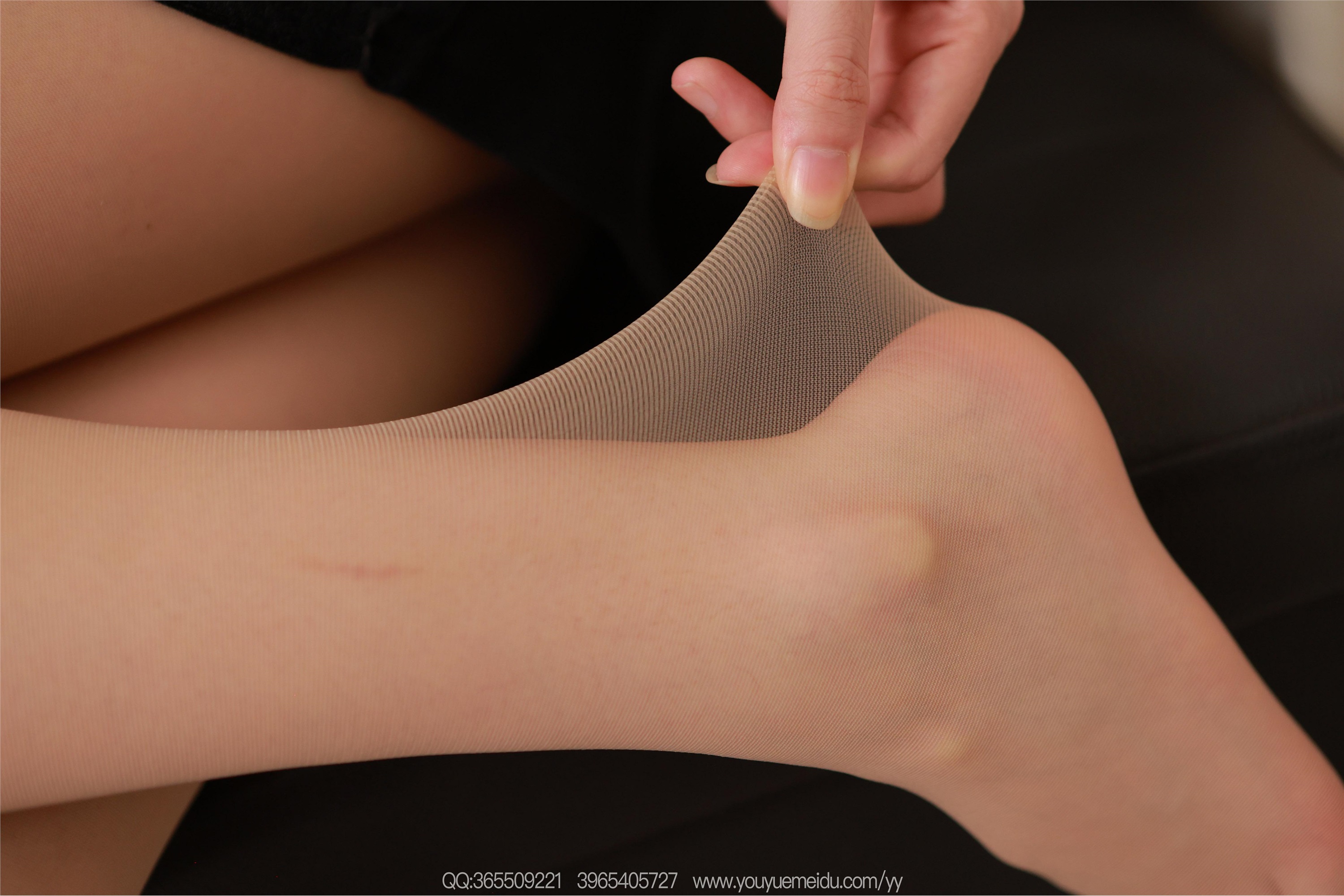 图片[9]-IESS异思趣向期期2025.09.17期丝享家期2160期团团《长腿肉丝》-套图网