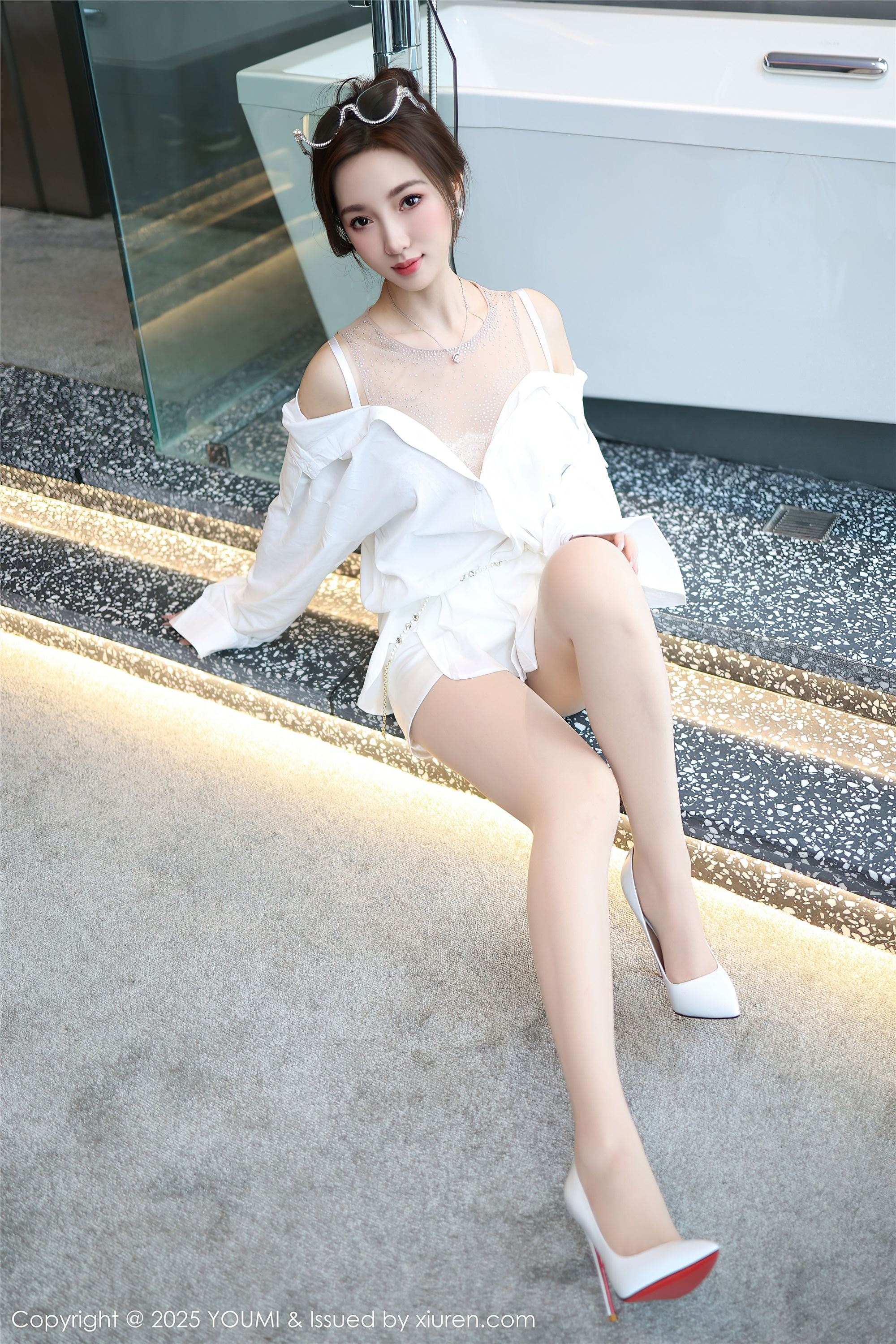 图片[2]-YouMi尤蜜荟期2025.11.07期VOL.1177期Twins-桃桃-秀人网