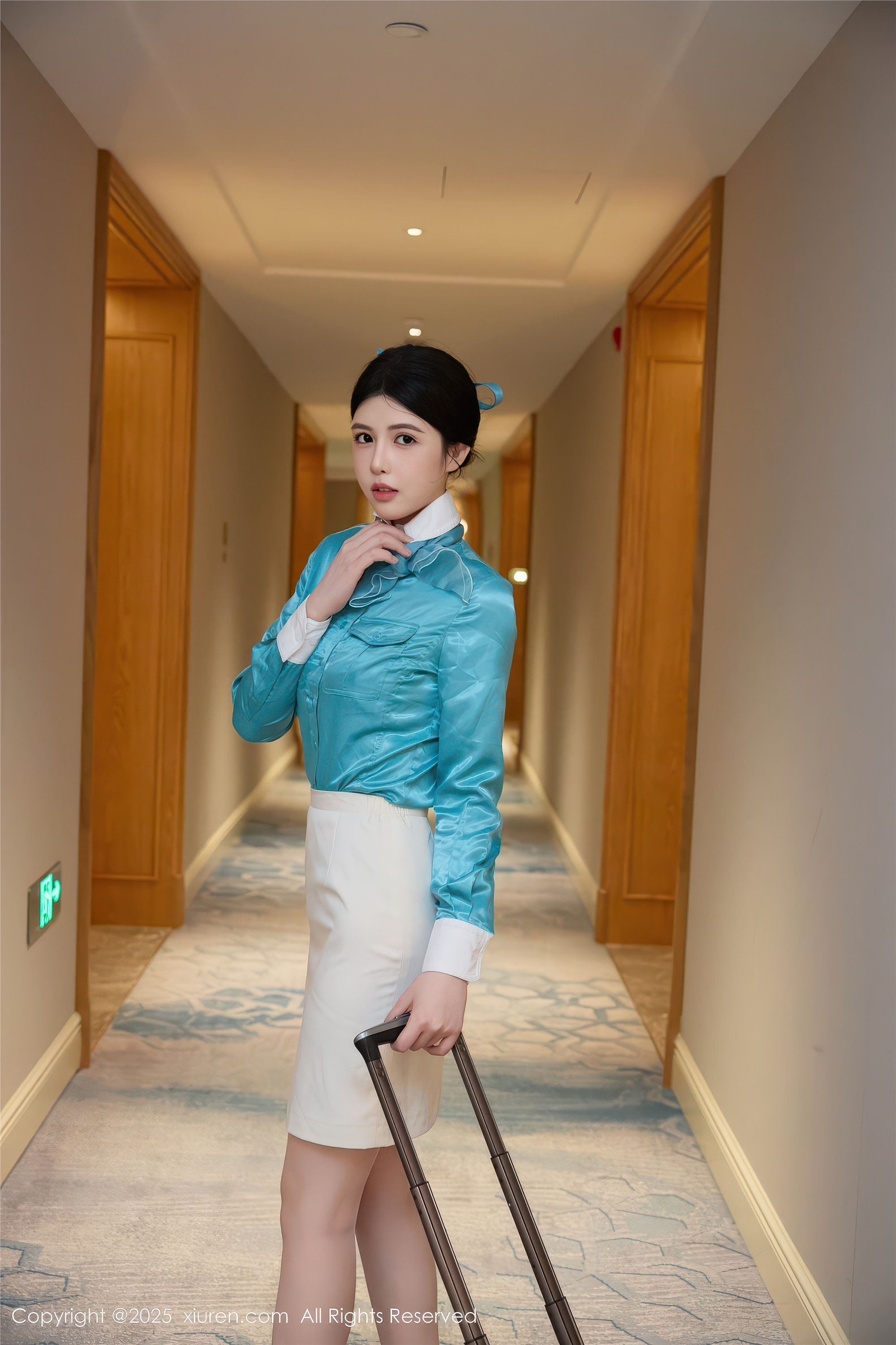 图片[2]-Xiuren秀人网期2025.11.18期N第10998期方蕾蕾-套图网