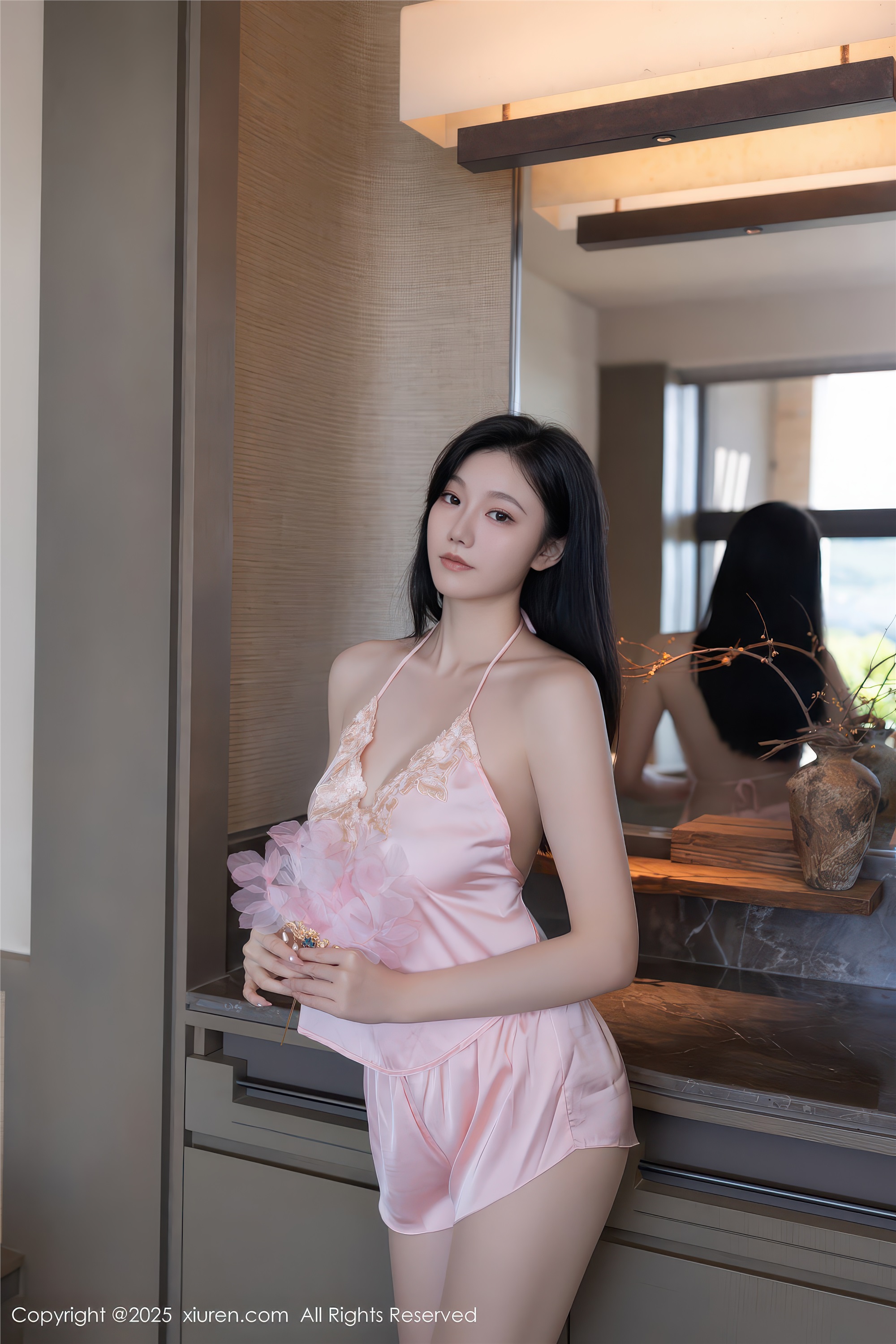 图片[2]-Xiuren秀人网期2025.11.18期N第11002期安然anran-套图网