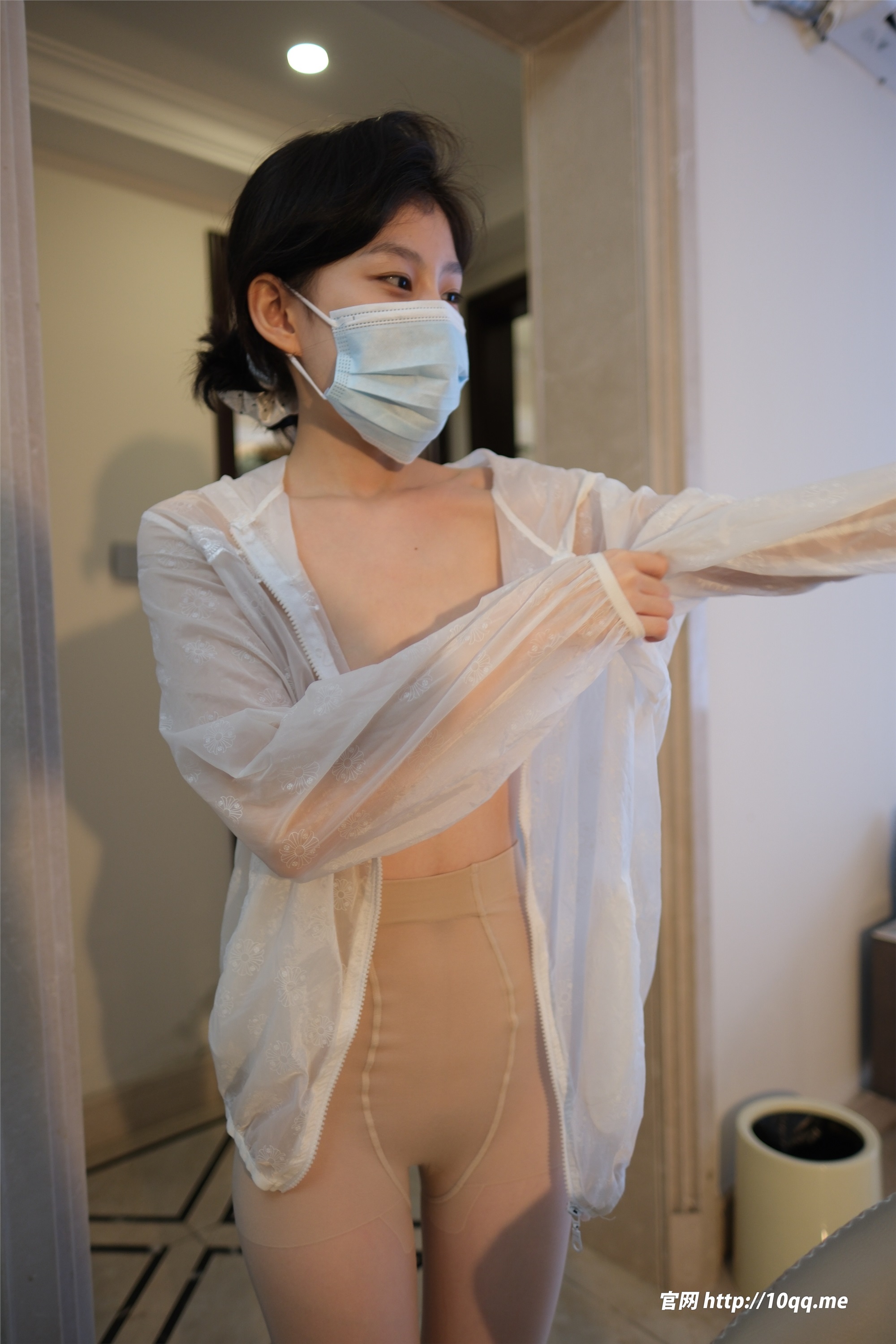 ROSI写真期口罩系列期2024.12.28期N第3121-秀人网