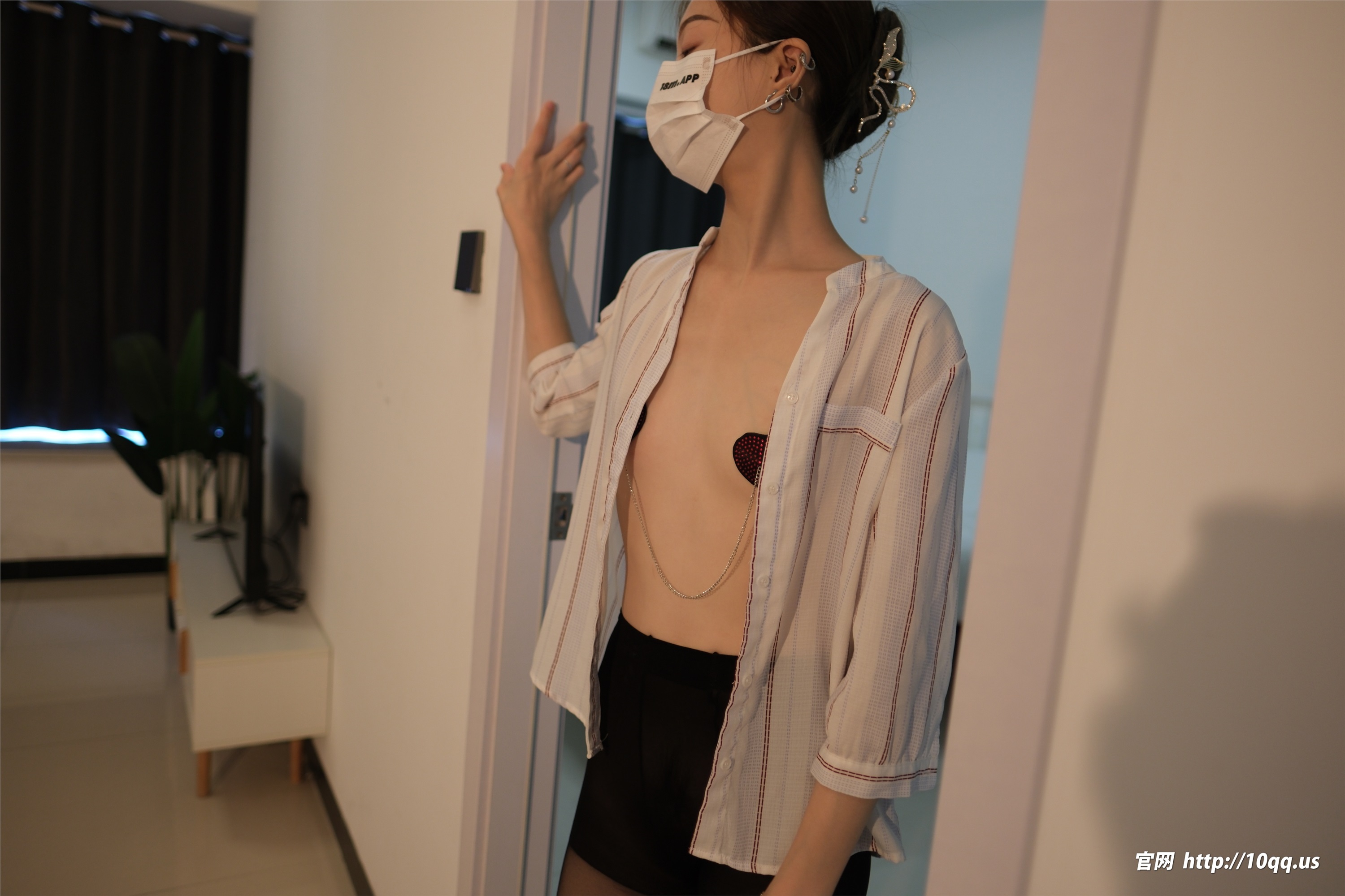 图片[2]-ROSI写真期口罩系列期2025.01.04期N第3128-秀人网