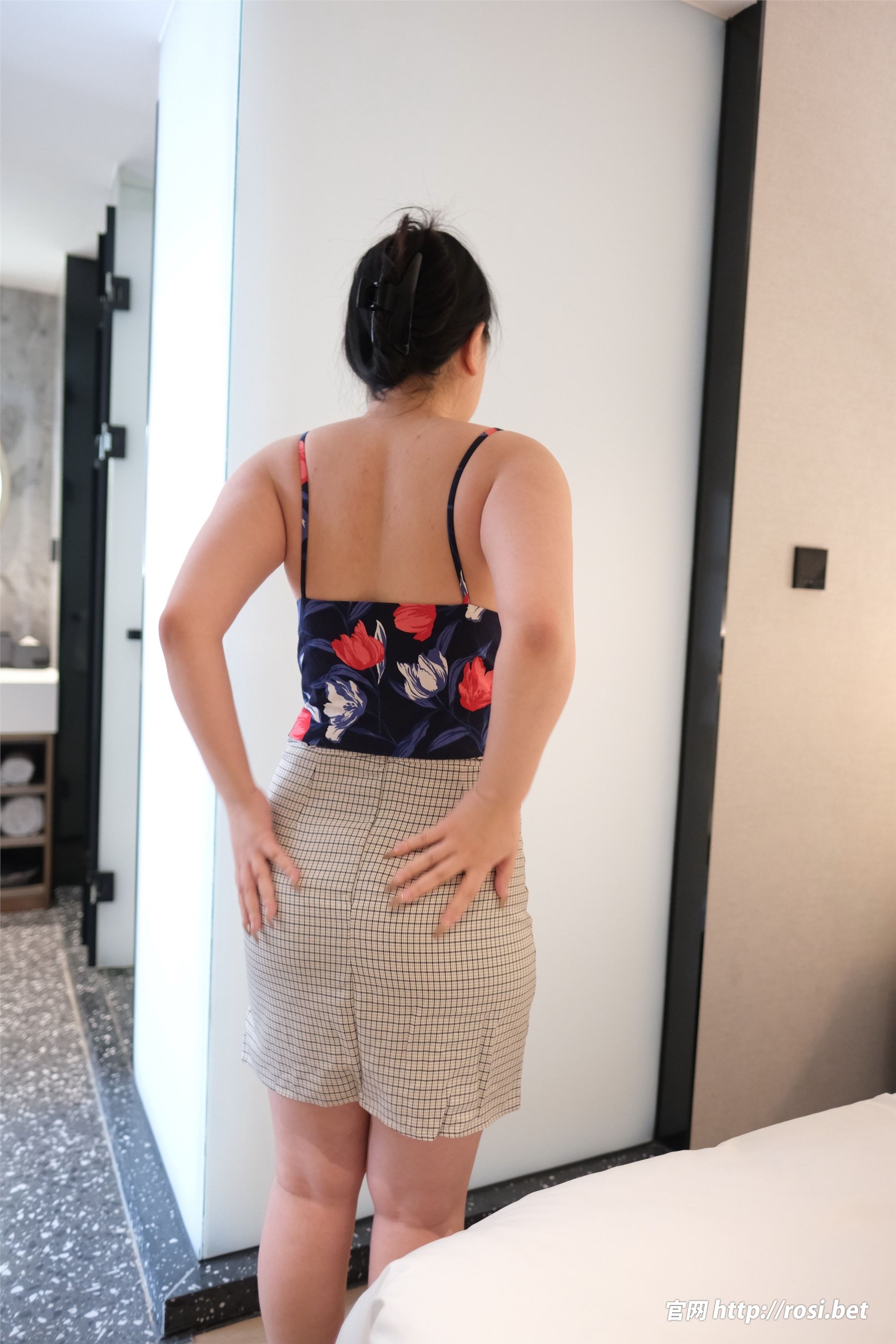 图片[4]-ROSI写真期2026.02.02期N第5173-秀人网