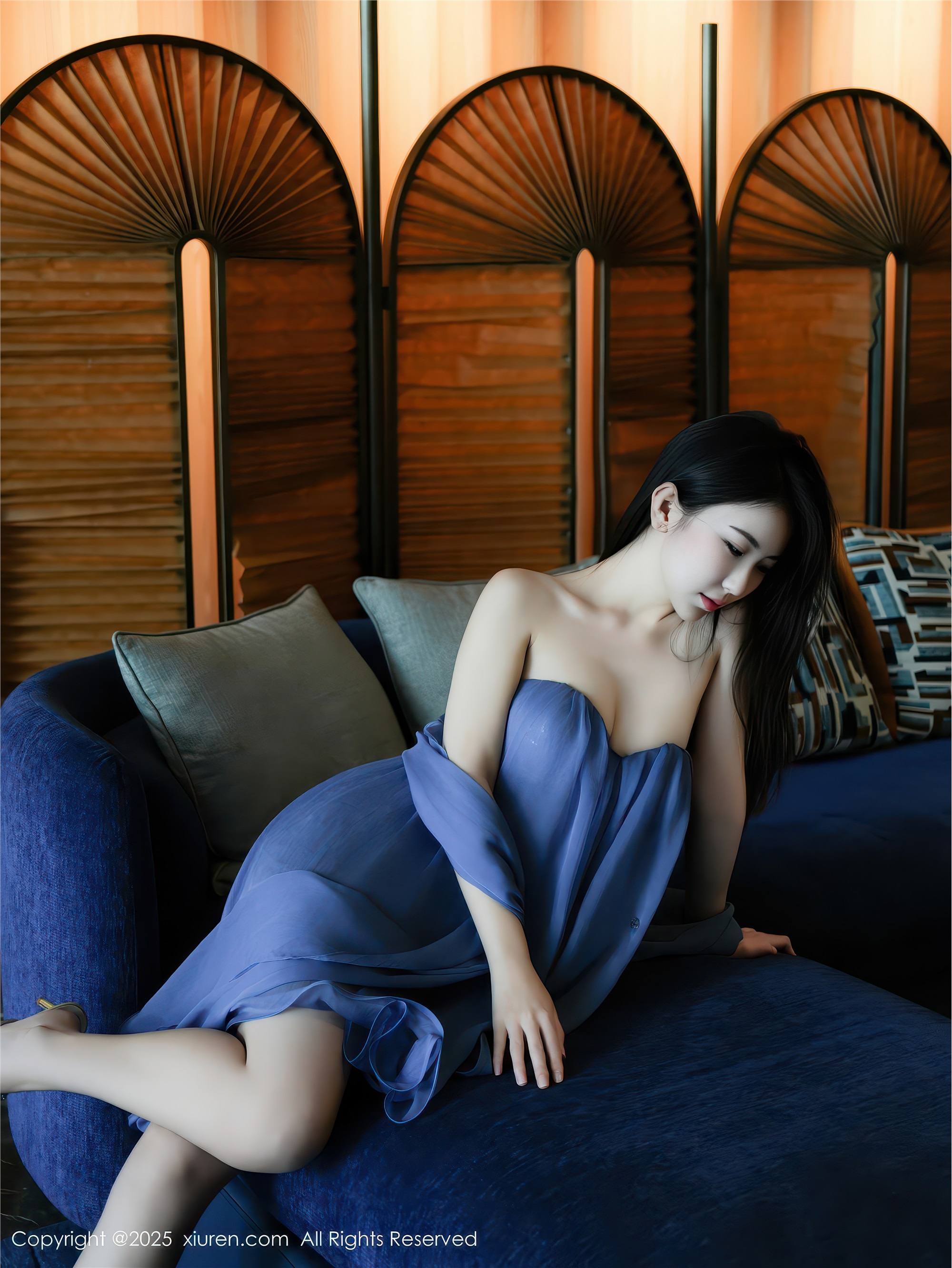 图片[5]-Xiuren秀人网期2025.11.14期N第10988期烧烧小桃-套图网