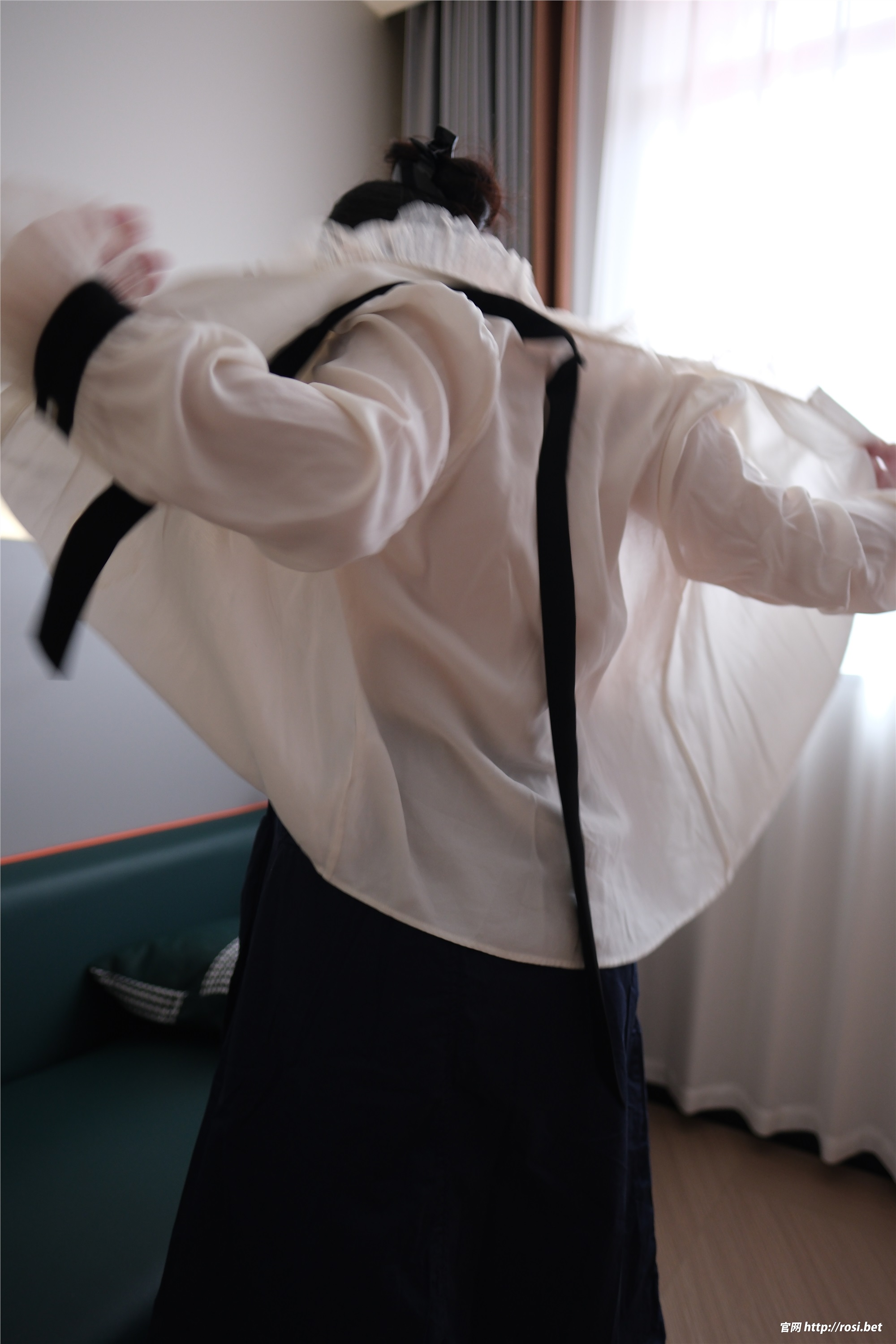 图片[2]-ROSI写真期2025.12.08期N第5117-套图网