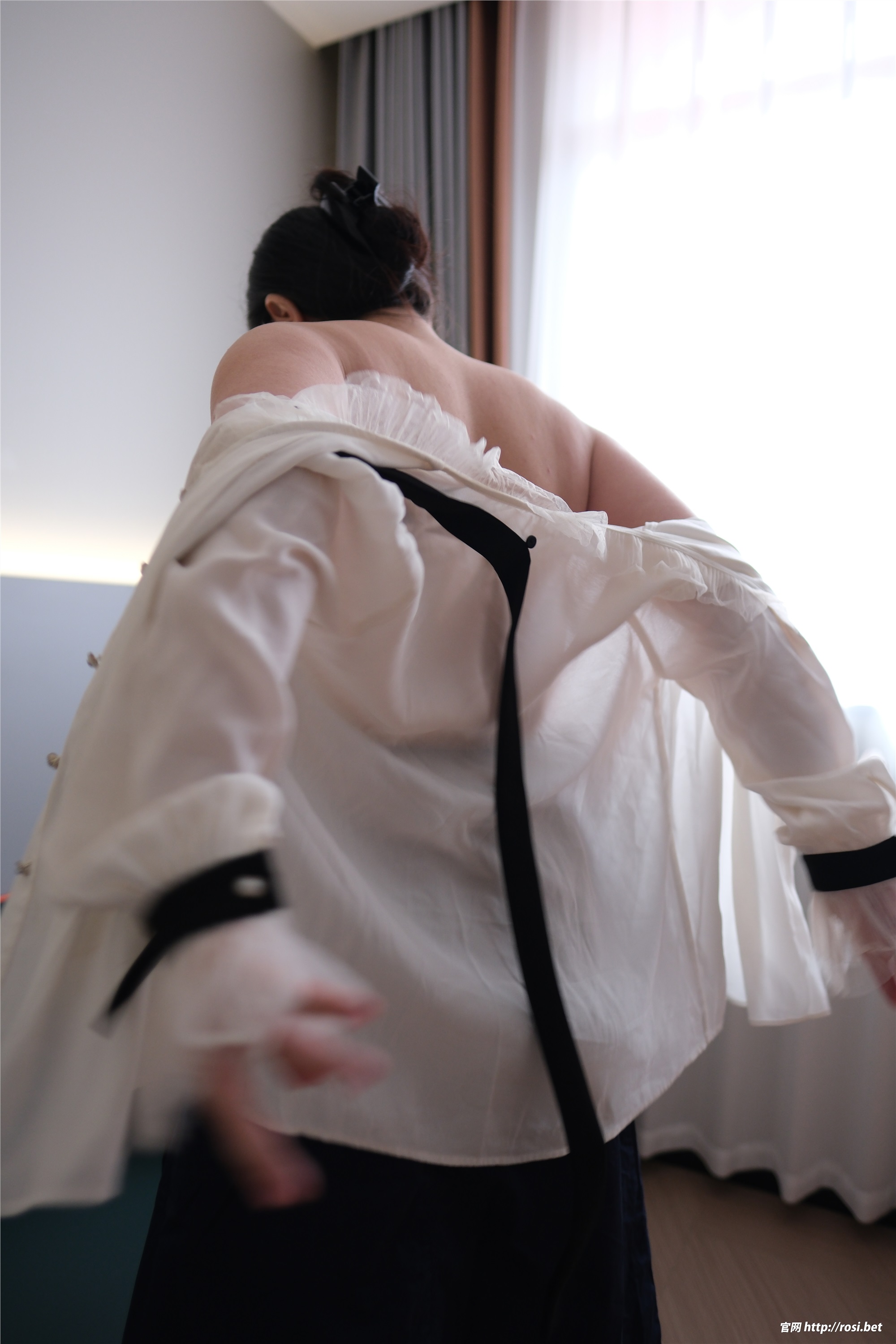 图片[3]-ROSI写真期2025.12.08期N第5117-套图网