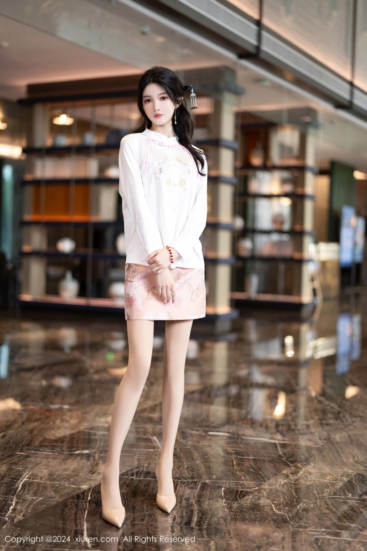 [XiuRen秀人网]第8347期程程程写真-套图网