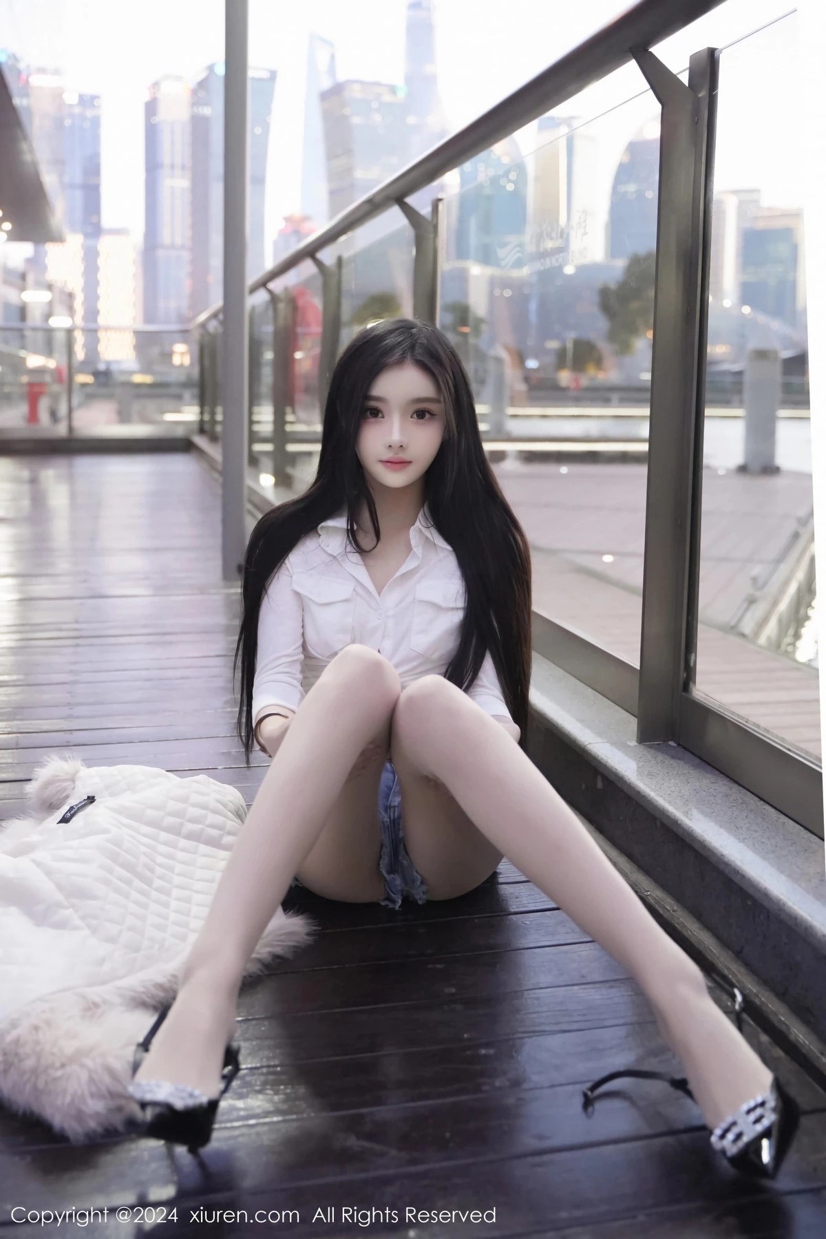 [XiuRen秀人网]第8261期龙雪儿写真-套图网