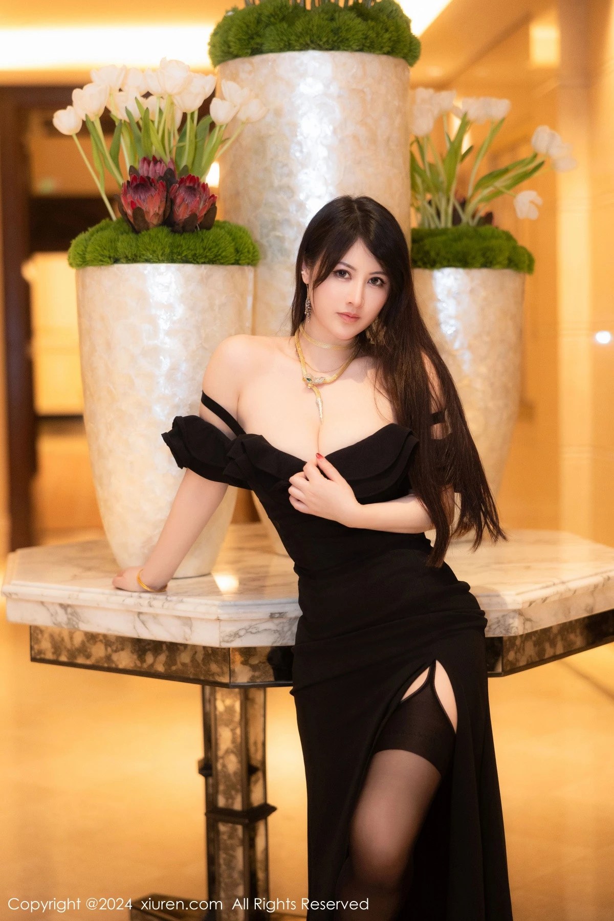 [XiuRen秀人网]第8397期诗诗写真 photo 1-6