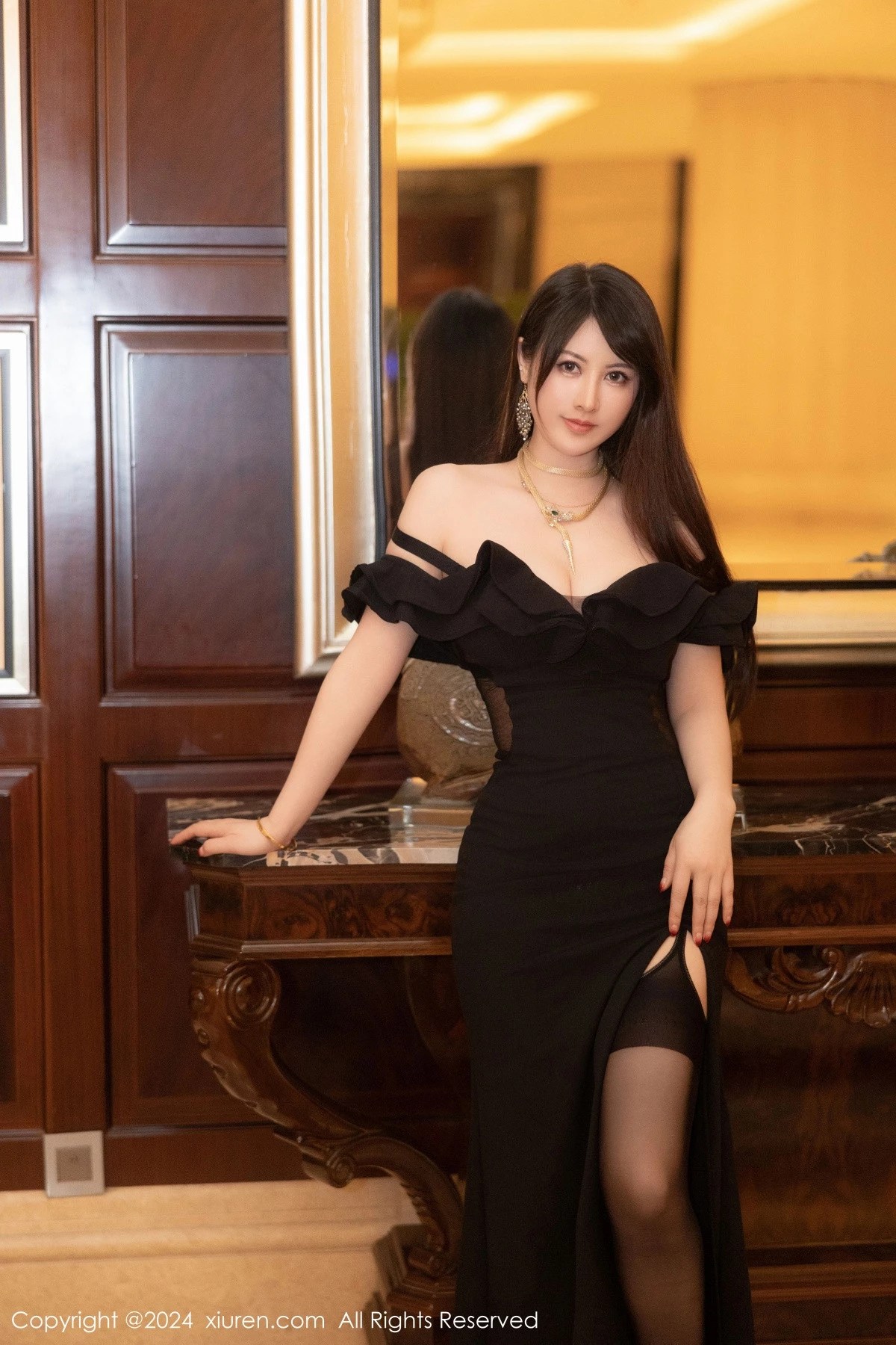 [XiuRen秀人网]第8397期诗诗写真-套图网