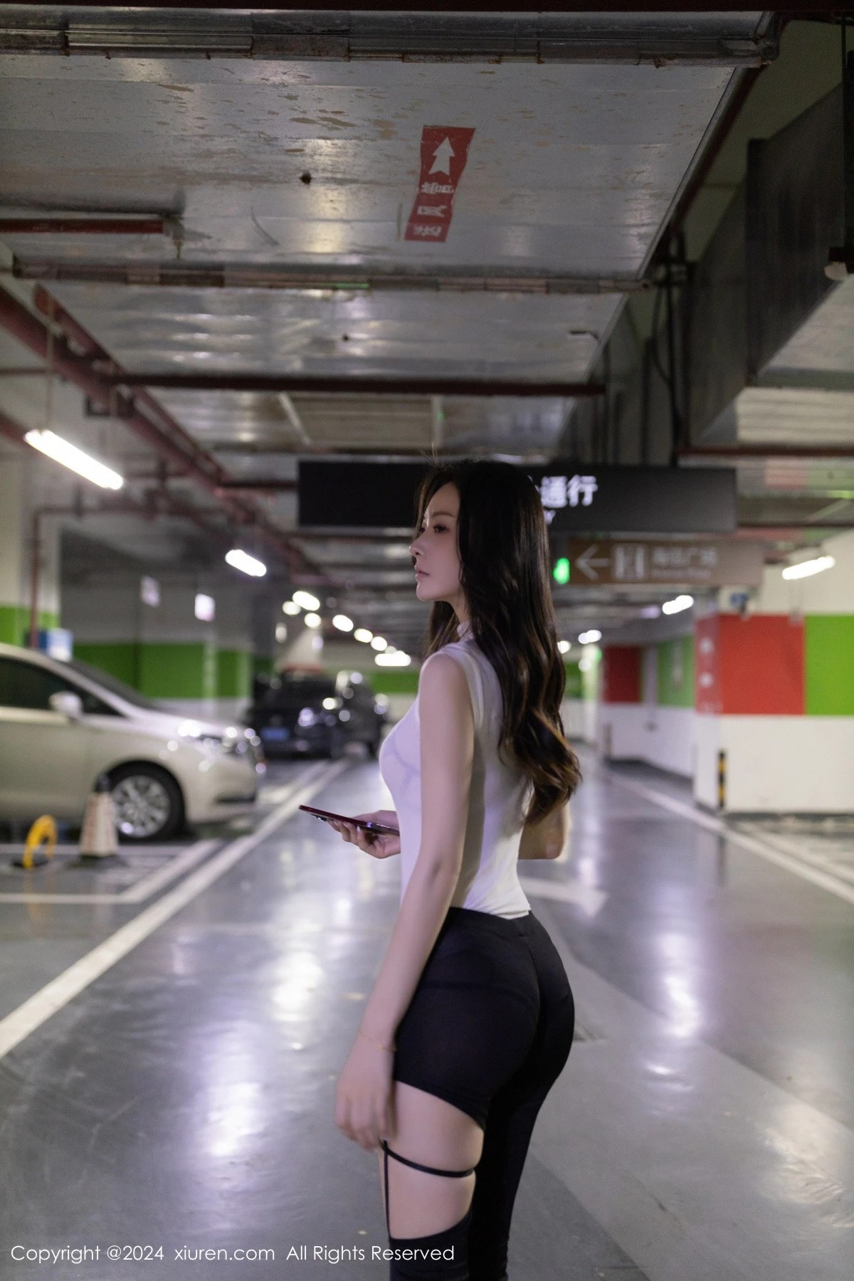 [XiuRen秀人网]第8270期小逗逗写真 photo 1-1