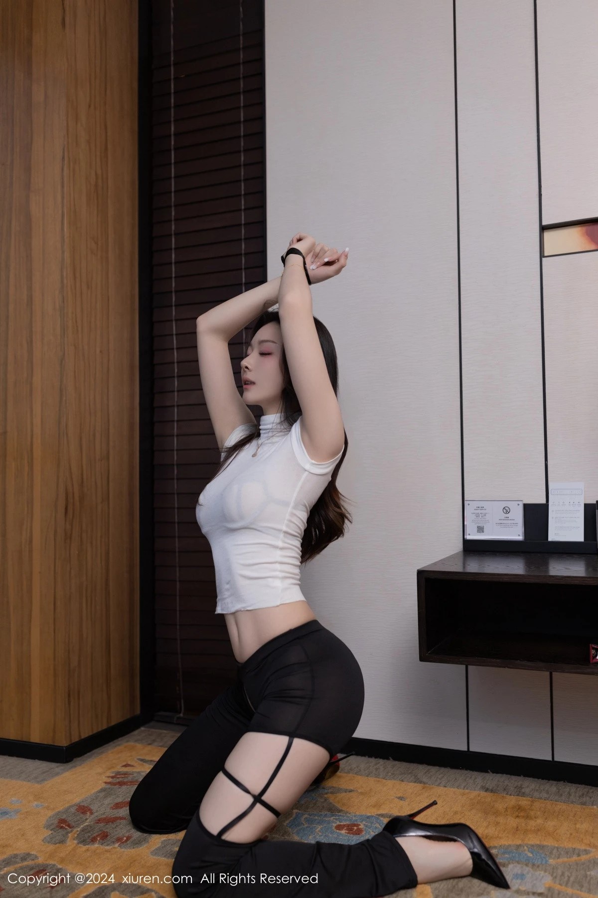 [XiuRen秀人网]第8270期小逗逗写真 photo 1-18