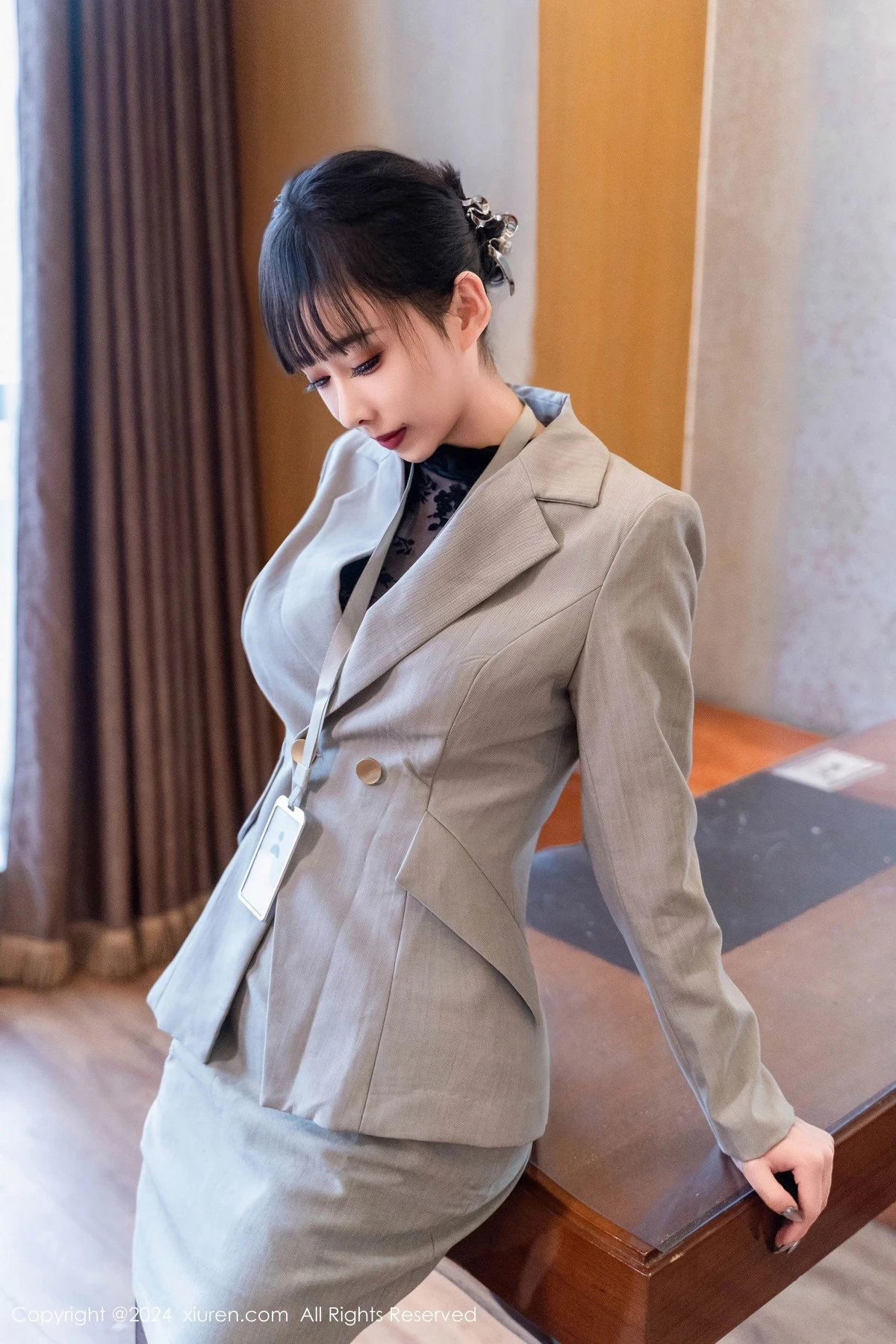   [XiuRen]高清写真图 2024.03.26 No.8290 宝宝甜 黑丝性感第6张图片