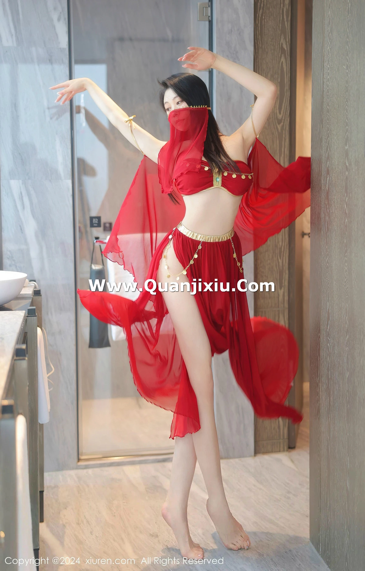   [XiuRen]高清写真图 2024.04.19 No.8420 清妙 异域风情第3张图片