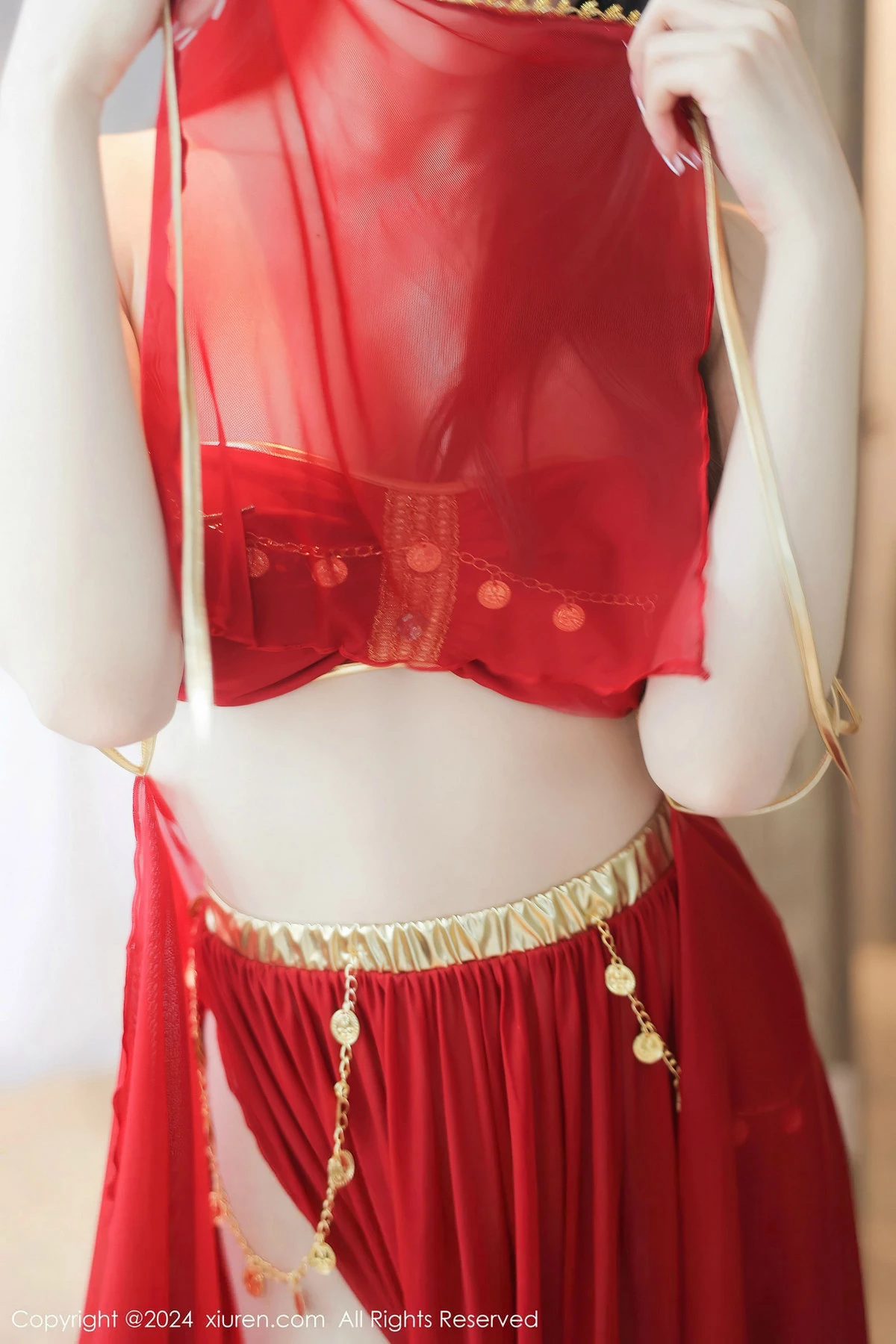   [XiuRen]高清写真图 2024.04.19 No.8420 清妙 异域风情第8张图片