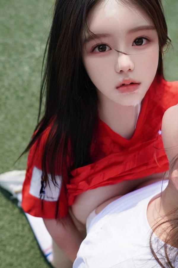 [XiuRen]高清写真图 2024.06.20 No.8733 小薯条nienie 美腿丝袜-秀人网