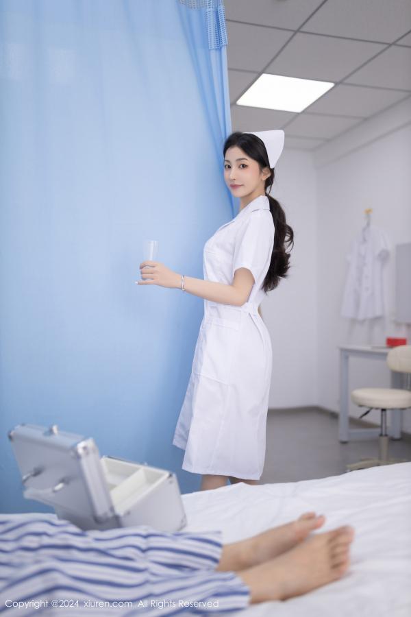   [XiuRen]高清写真图 2024.07.22 No.8897 鱼尾fish 丝袜美腿第7张图片