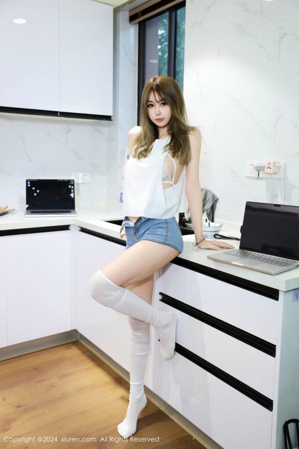 [XiuRen]高清写真图 2024.10.31 No.9374 Zoe柚柚-套图网