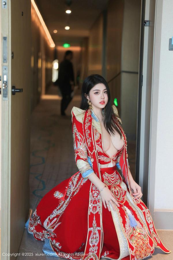   [XiuRen]高清写真图 2025.02.11 No.9869 林若凡F 黑丝美臀第2张图片