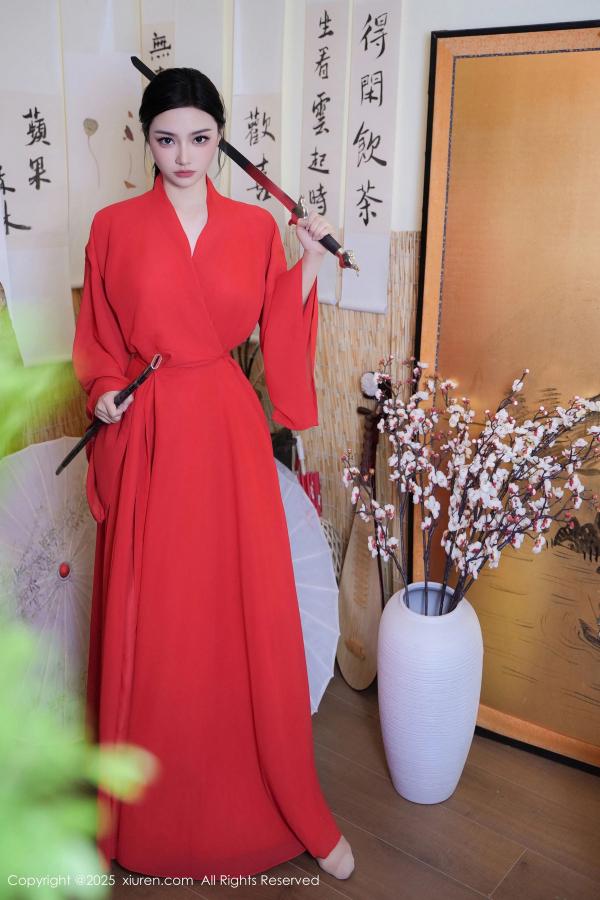   [XiuRen]高清写真图 2025.02.17 No.9890 妙可可Cheese 美腿丝袜第8张图片