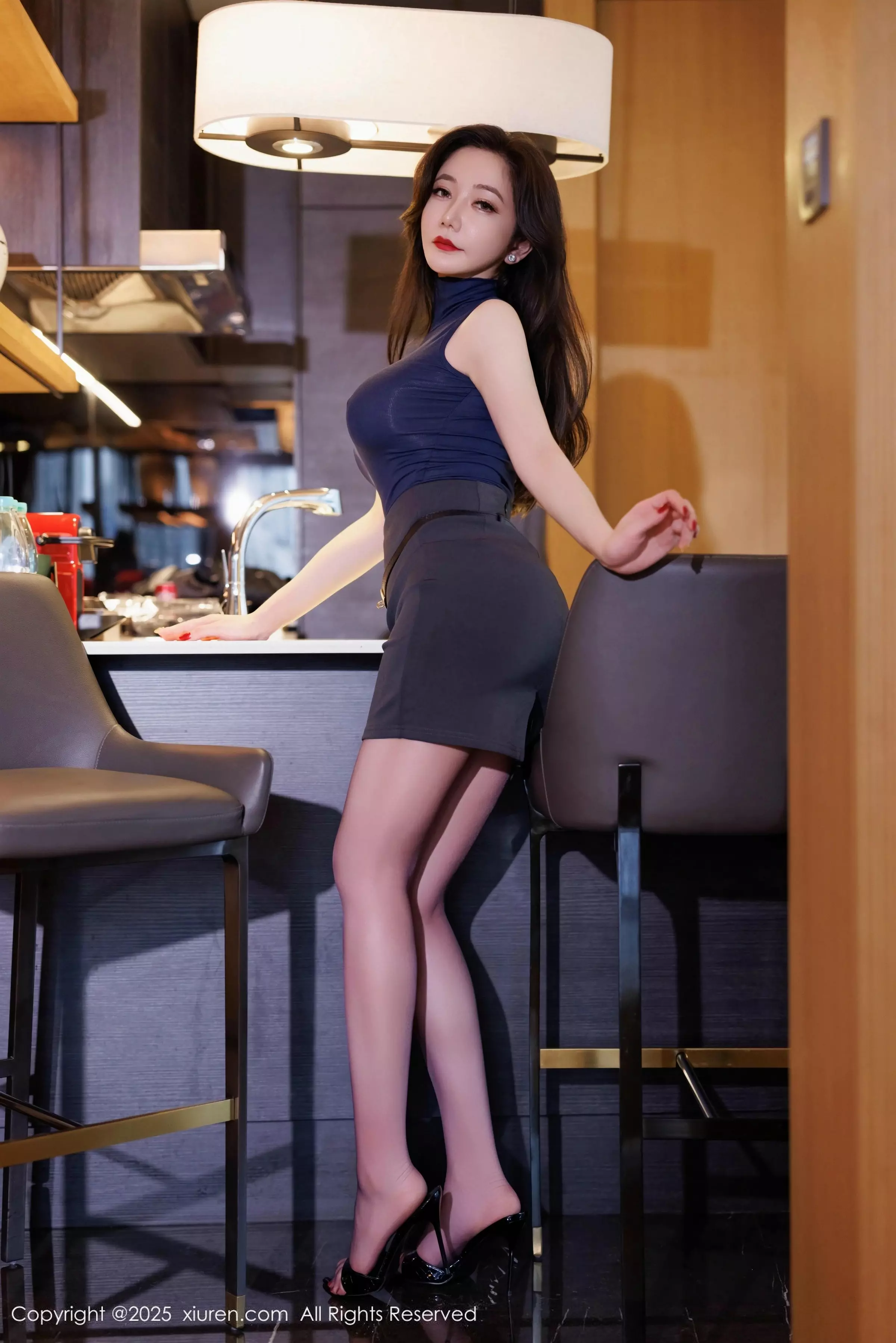   [XiuRen]高清写真图 2025.03.13 No.10010 心妍小公主 美臀性感第8张图片