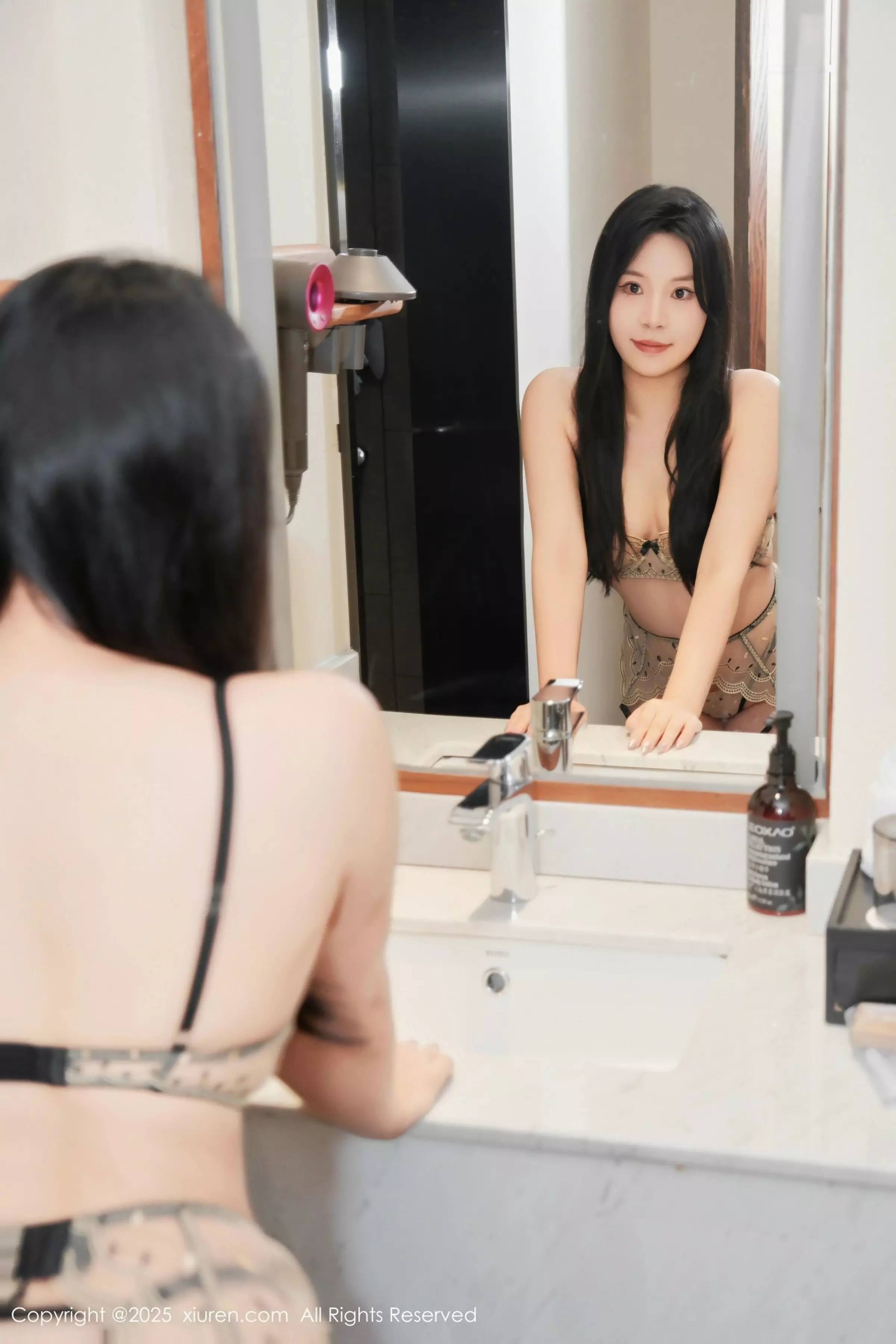 [XiuRen]高清写真图 2025.03.17 No.10028 麦田 情趣内衣-套图网