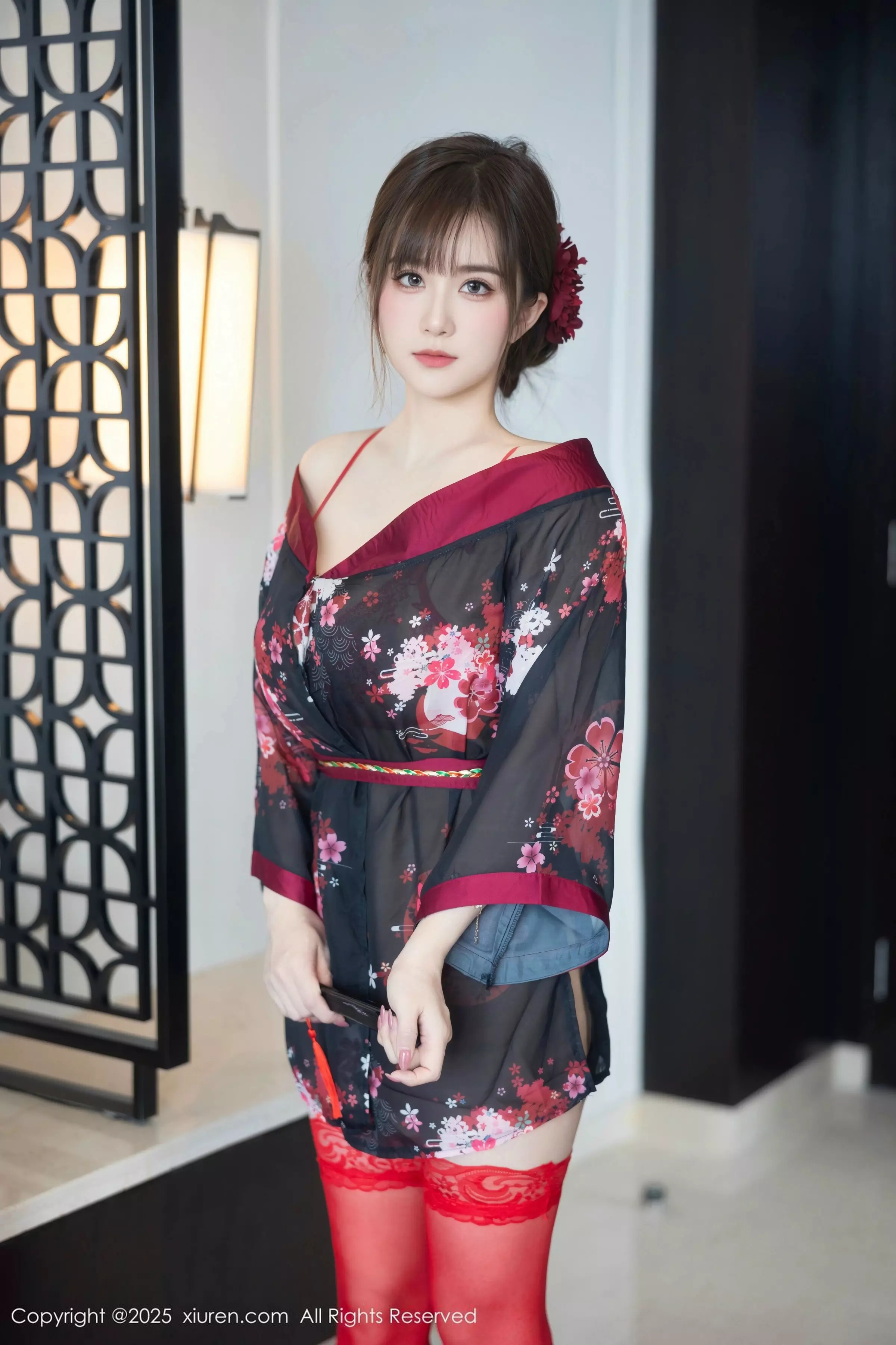   [XiuRen]高清写真图 2025.03.17 No.10026 小肉肉咪 美腿丝袜第2张图片