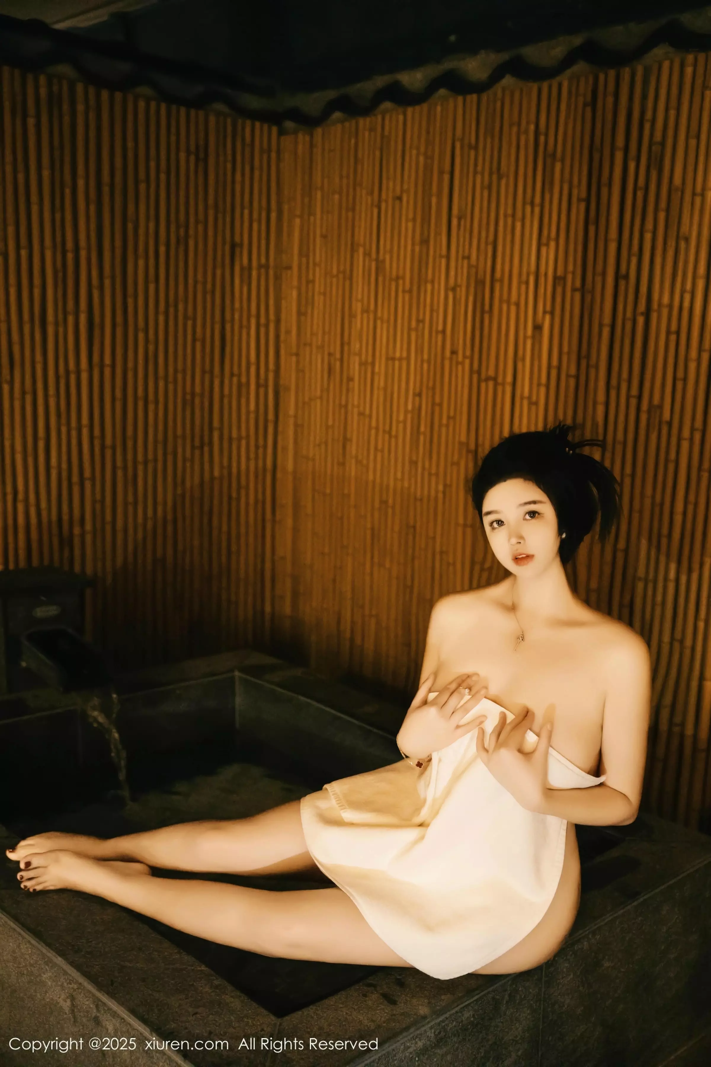   [XiuRen]高清写真图 2025.03.31 No.10091 林若凡F 白色浴巾第6张图片