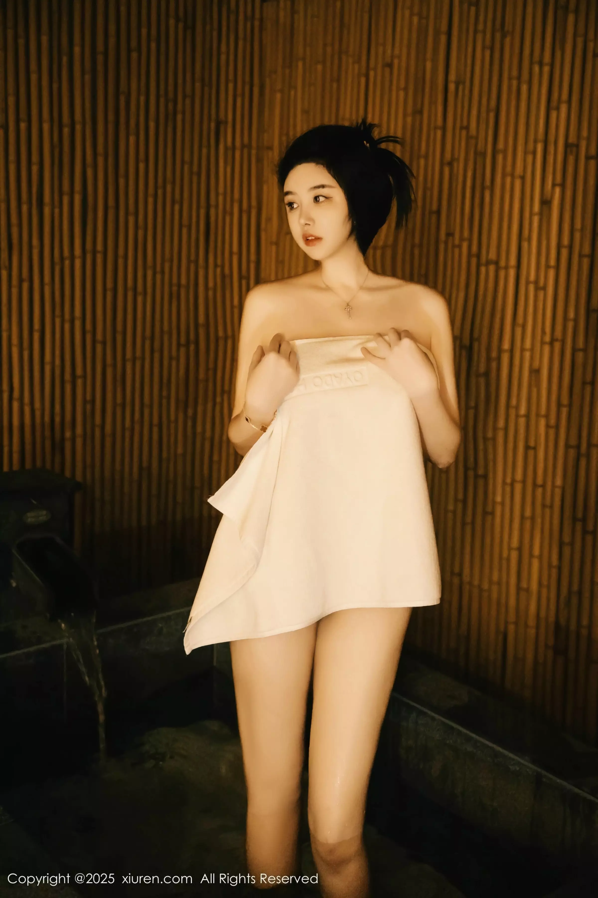   [XiuRen]高清写真图 2025.03.31 No.10091 林若凡F 白色浴巾第9张图片