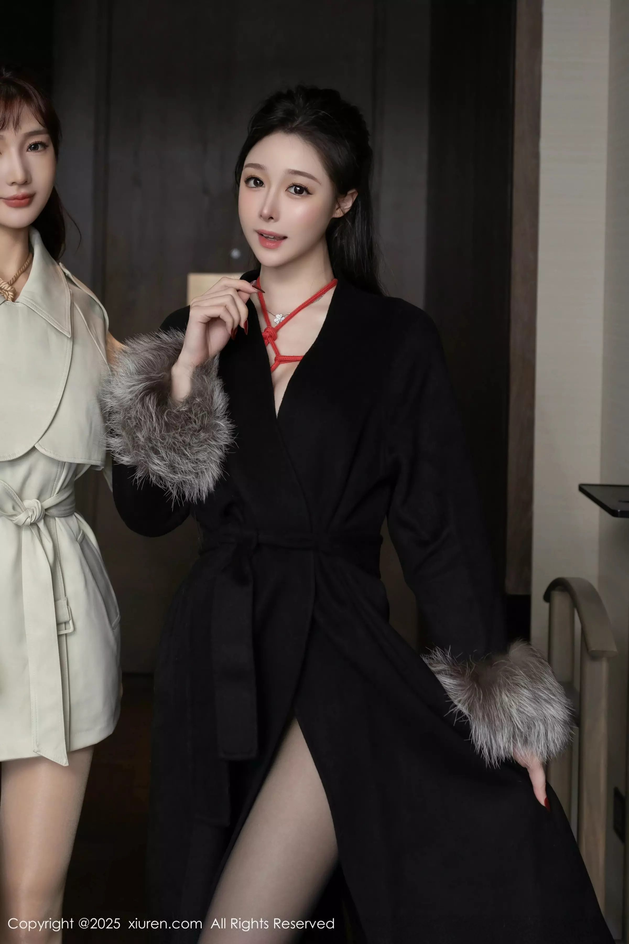   [XiuRen]高清写真图 2025.04.02 No.10107 陆萱萱 激情互动第2张图片