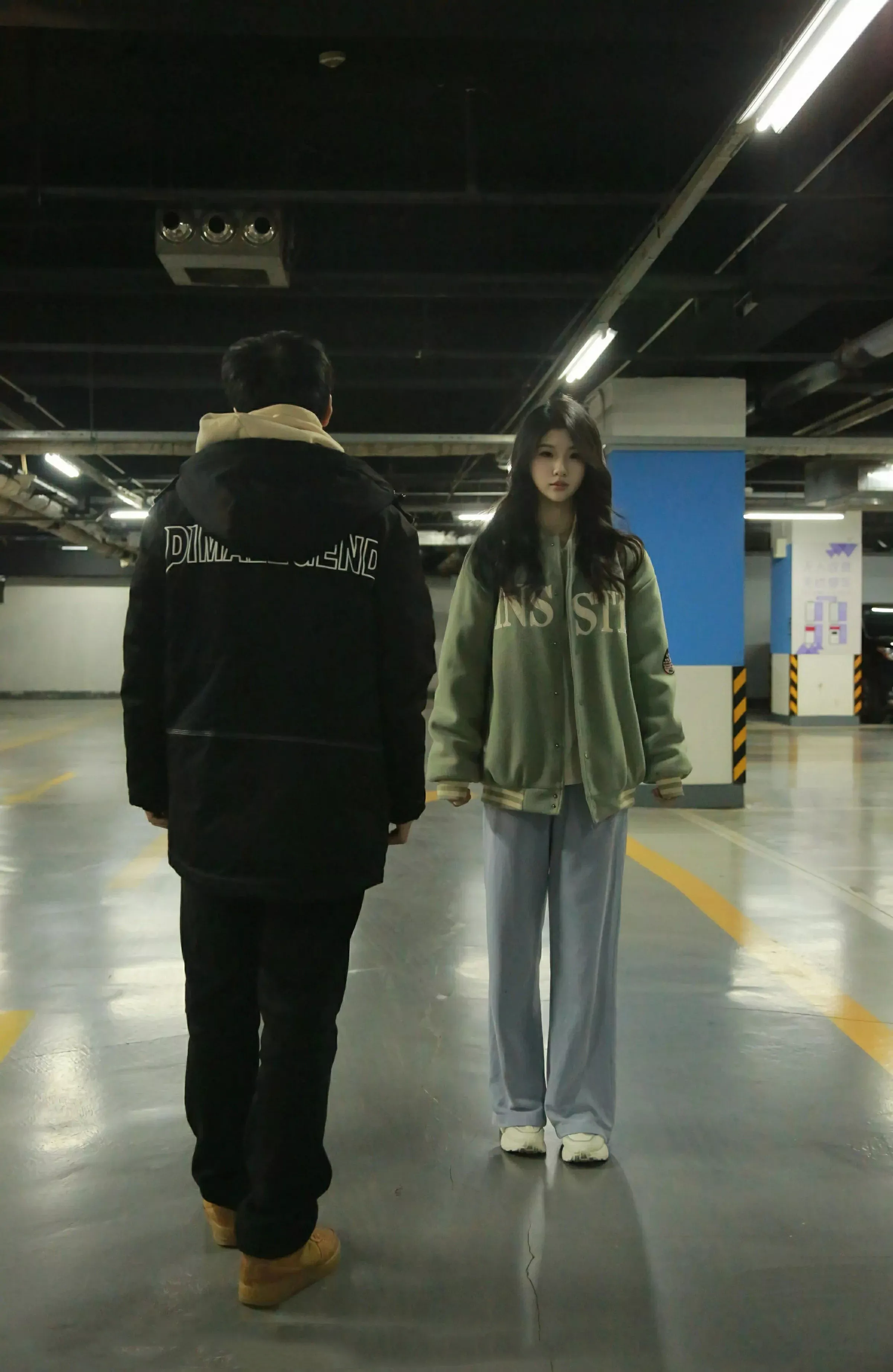   [XiuRen]高清写真图 2025.04.11 No.10137 小芭乐 白色情趣第3张图片