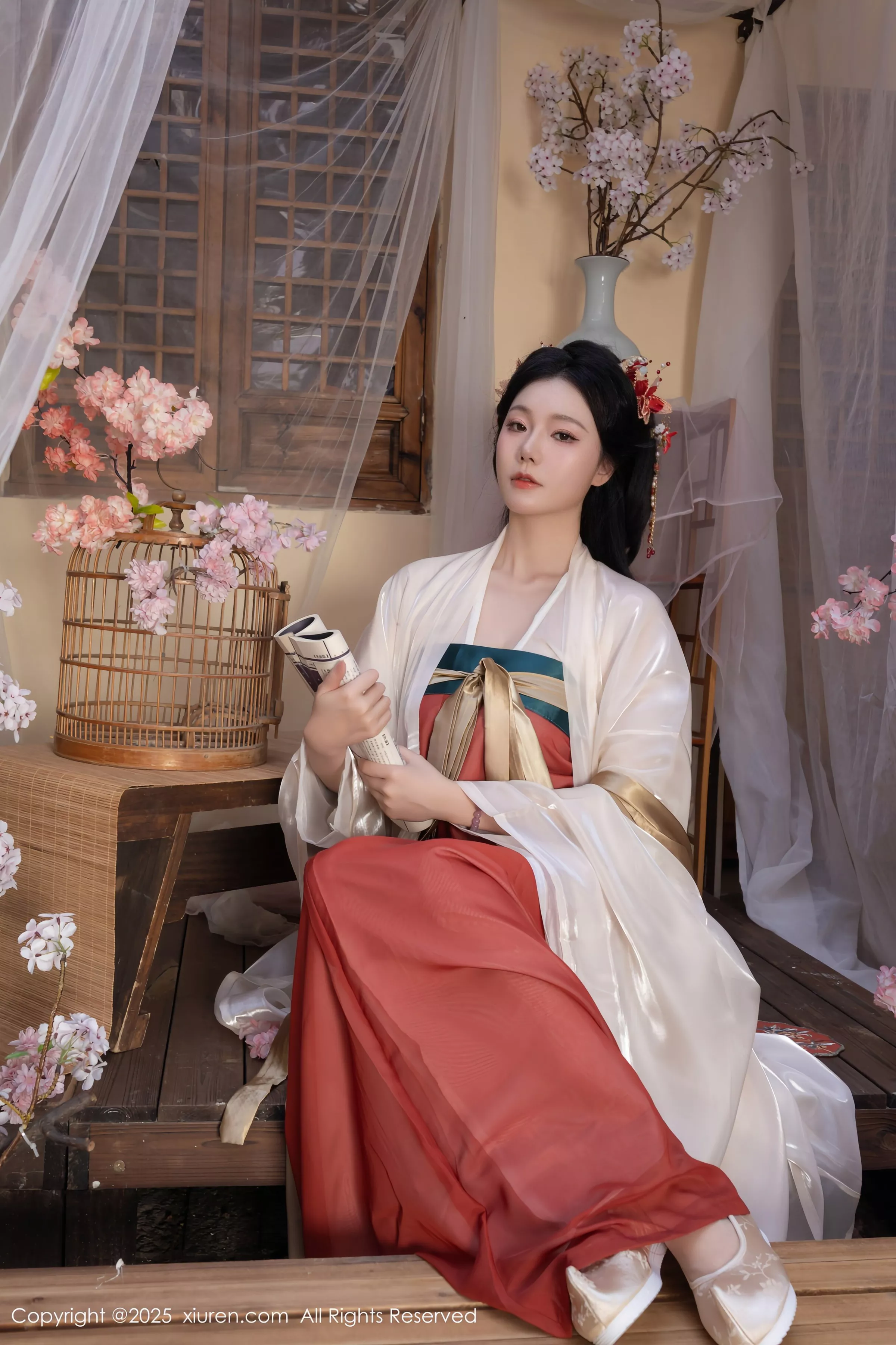   [XiuRen]高清写真图 2025.04.29 No.10223 陆萱萱 性感古装第9张图片