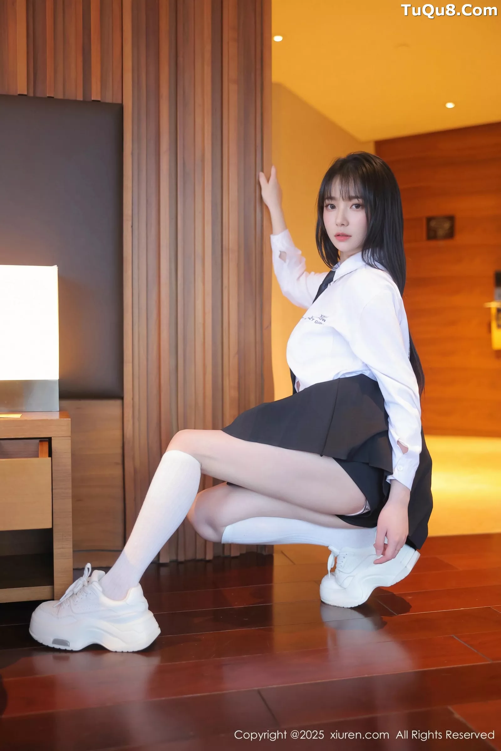   [XiuRen]高清写真图 2025.05.28 No.10335 软情 白色衬衫第4张图片