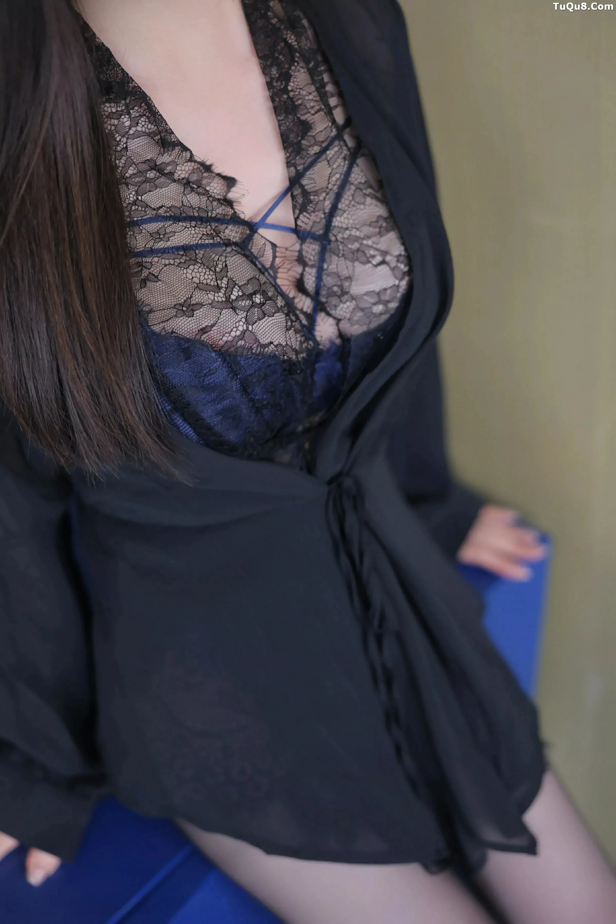   [XiuRen]高清写真图 2025.06.09 No.10382 Annie_baby 性感蕾丝第9张图片