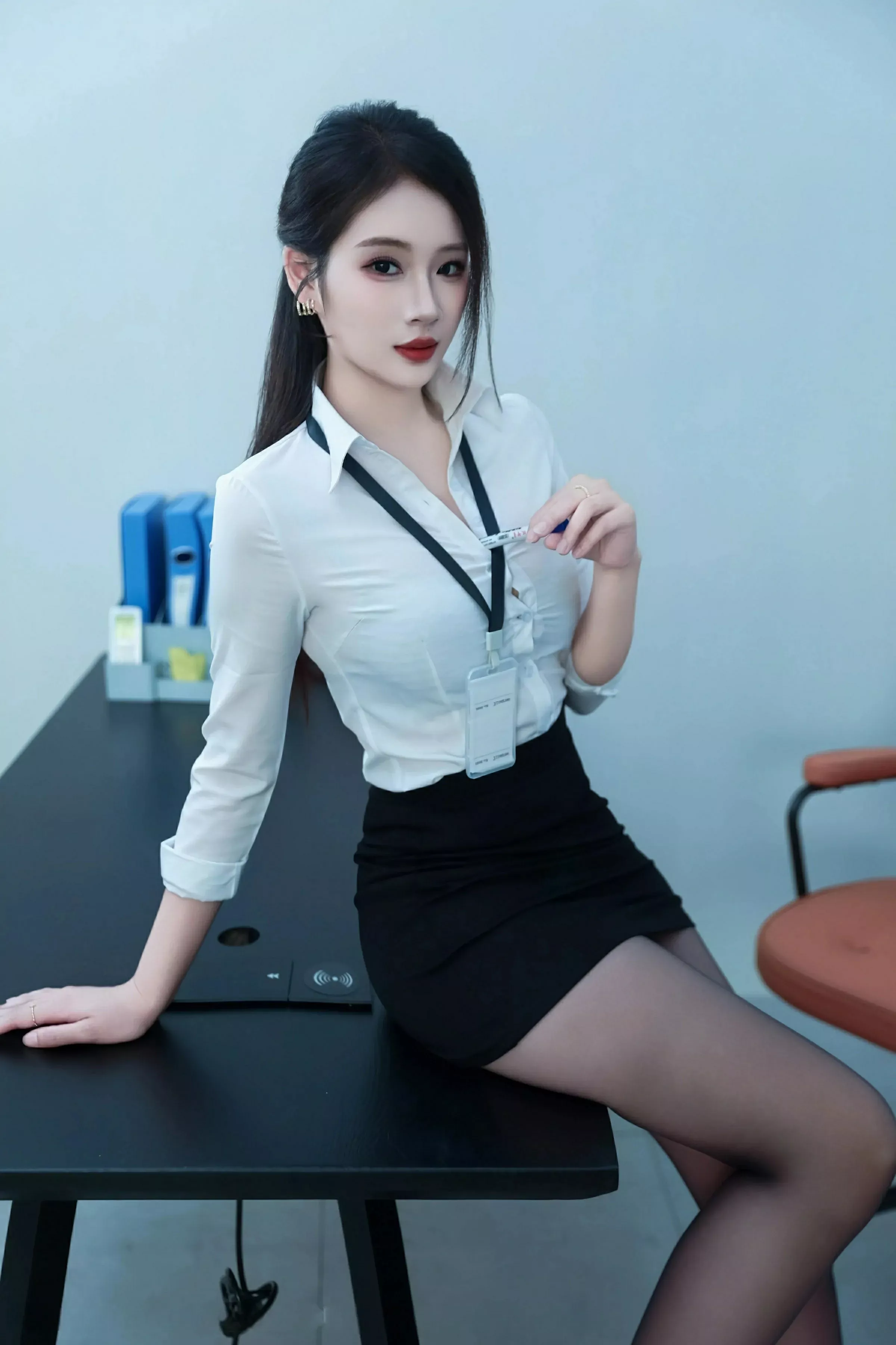   [XiuRen]高清写真图 2025.06.13 No.10406 南乔 职业套装第7张图片