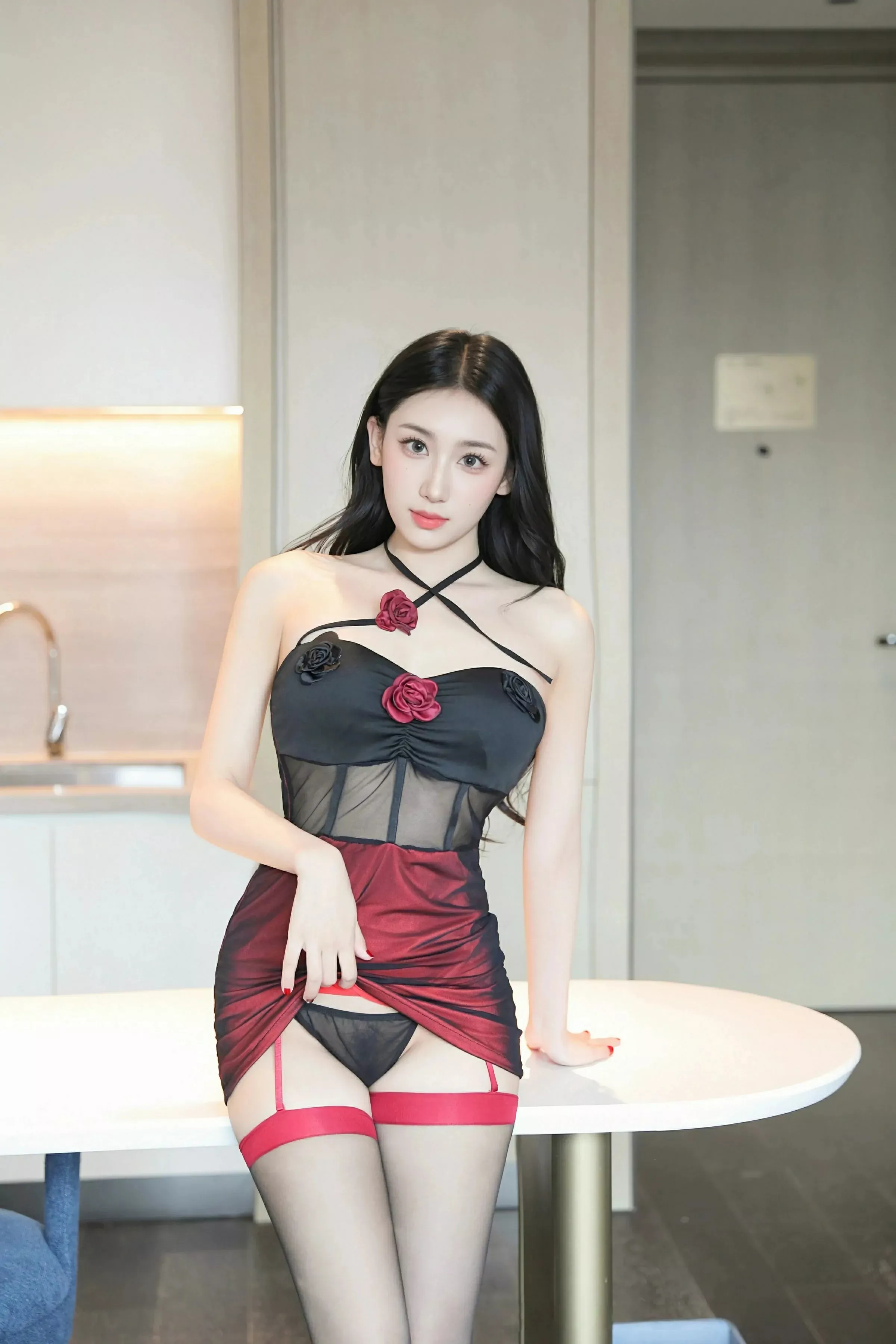   [XiuRen]高清写真图 2025.06.16 No.10413 桑宁 情趣服饰第6张图片