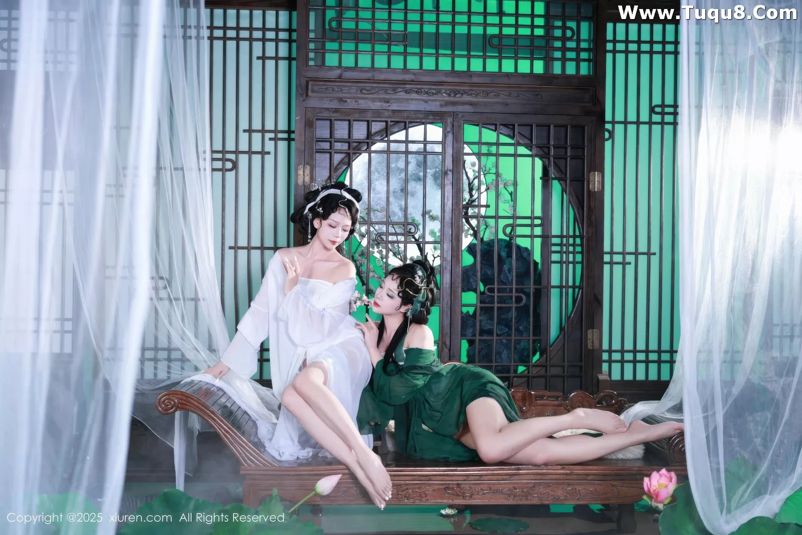   [XiuRen]高清写真图 2025.07.18 No.10561 南乔 青蛇第8张图片