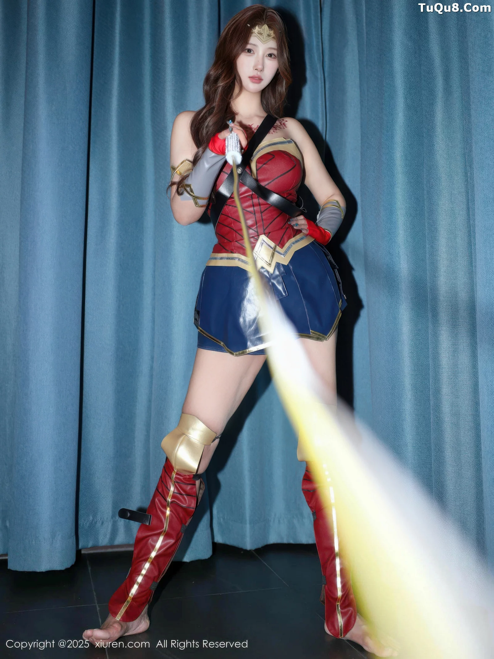   [XiuRen]高清写真图 2025.08.29 No.10710 金允希Yuki 神奇女侠第6张图片