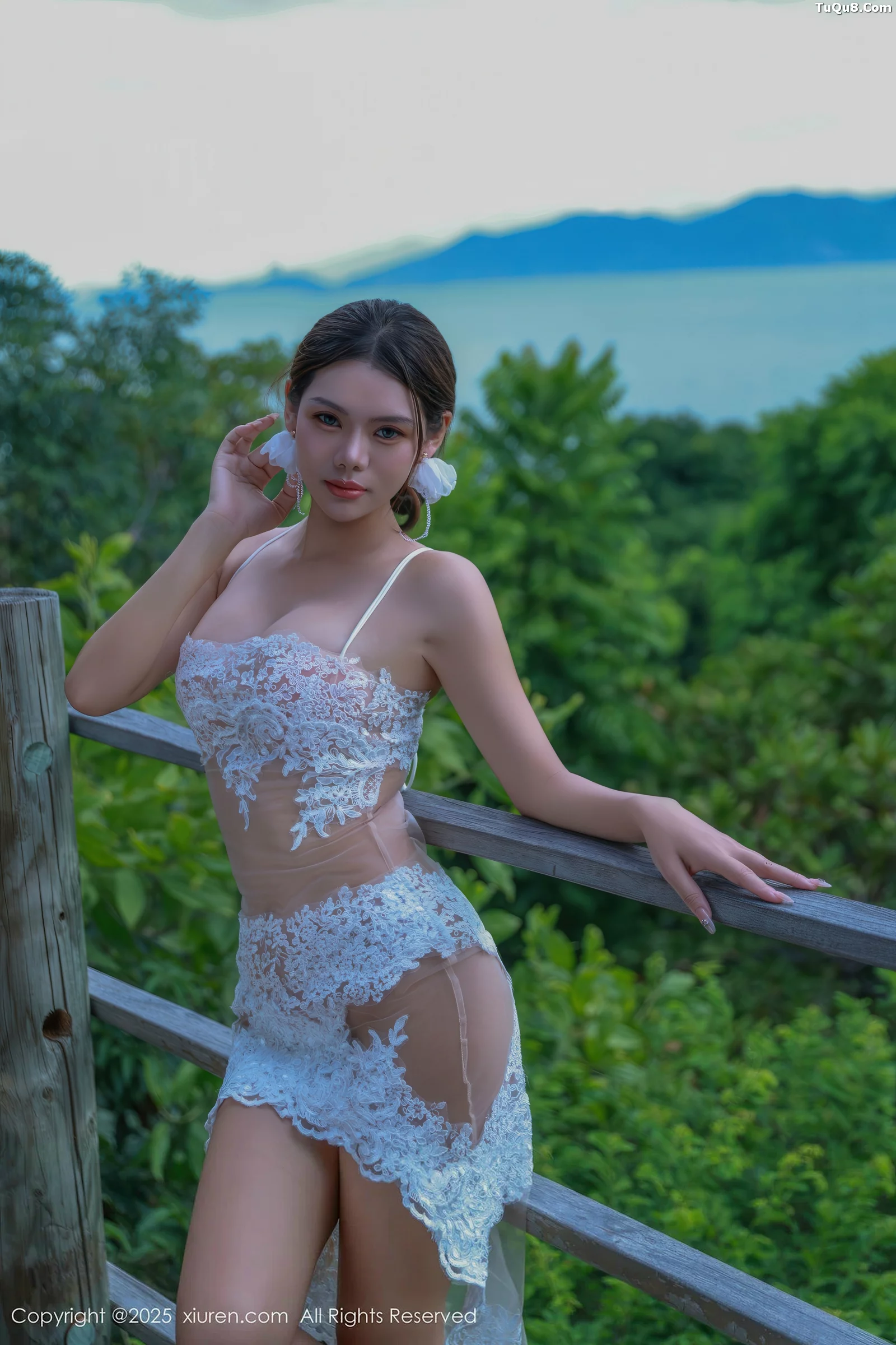   [XiuRen]高清写真图 2025.09.03 No.10721 叮当DD 白色情趣第3张图片