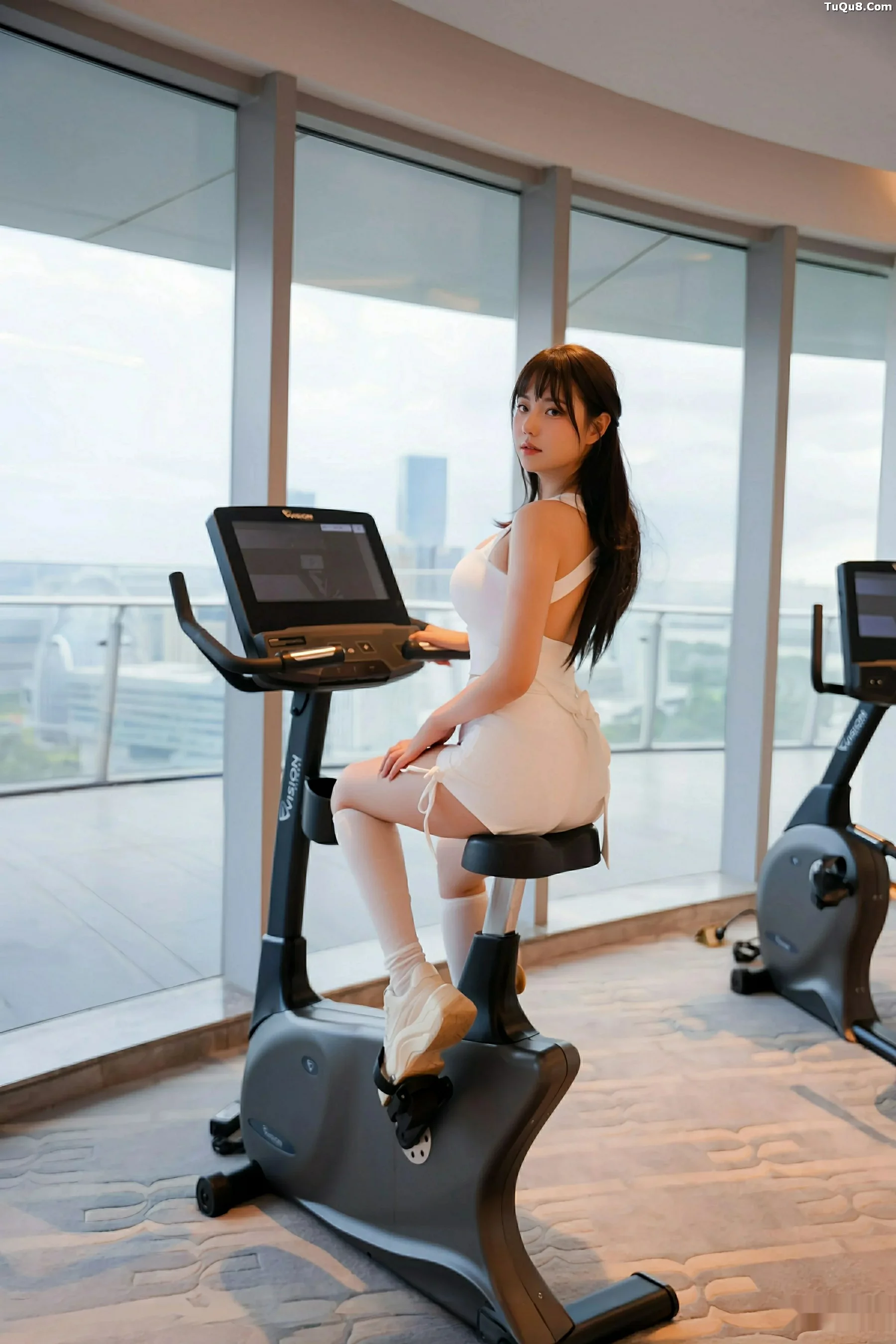   [XiuRen]高清写真图 2025.09.25 No.10808 软情 健身房第7张图片