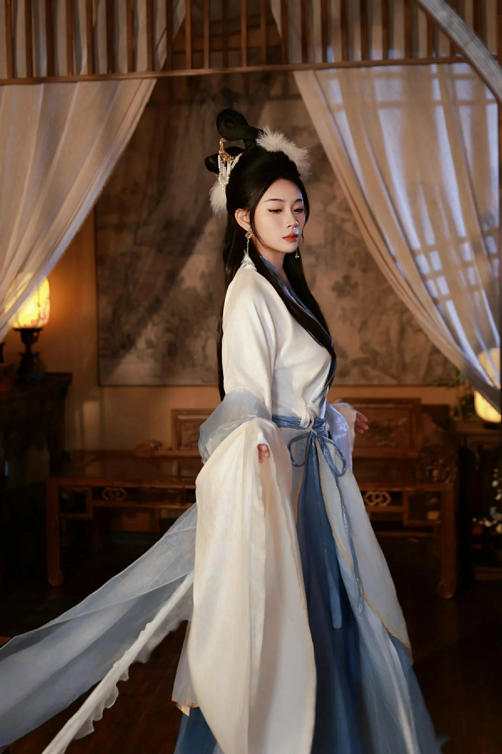   [XiuRen]高清写真图 2025.09.30 No.10835 南乔 中秋主题第7张图片